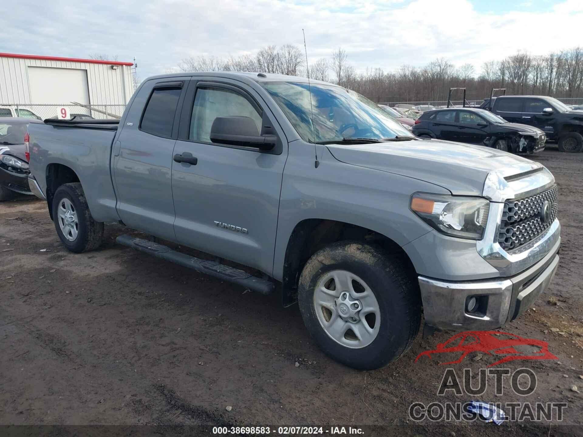 TOYOTA TUNDRA 2019 - 5TFUM5F12KX079832