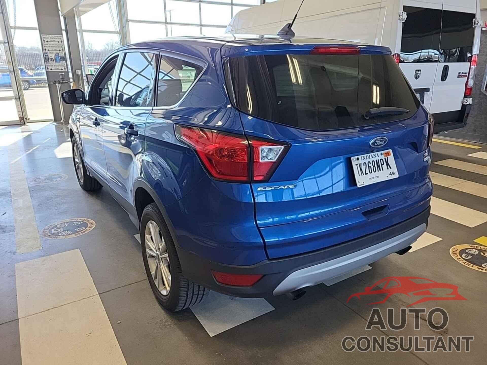 FORD ESCAPE 2019 - 1FMCU9GD8KUB13264