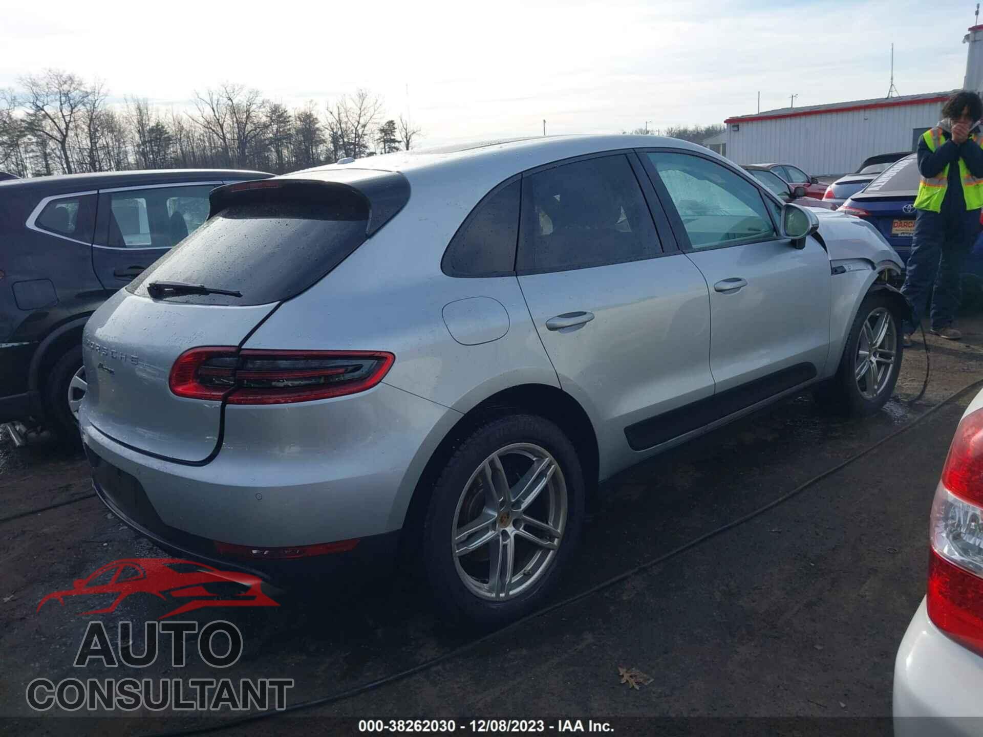 PORSCHE MACAN 2017 - WP1AA2A56HLB06436