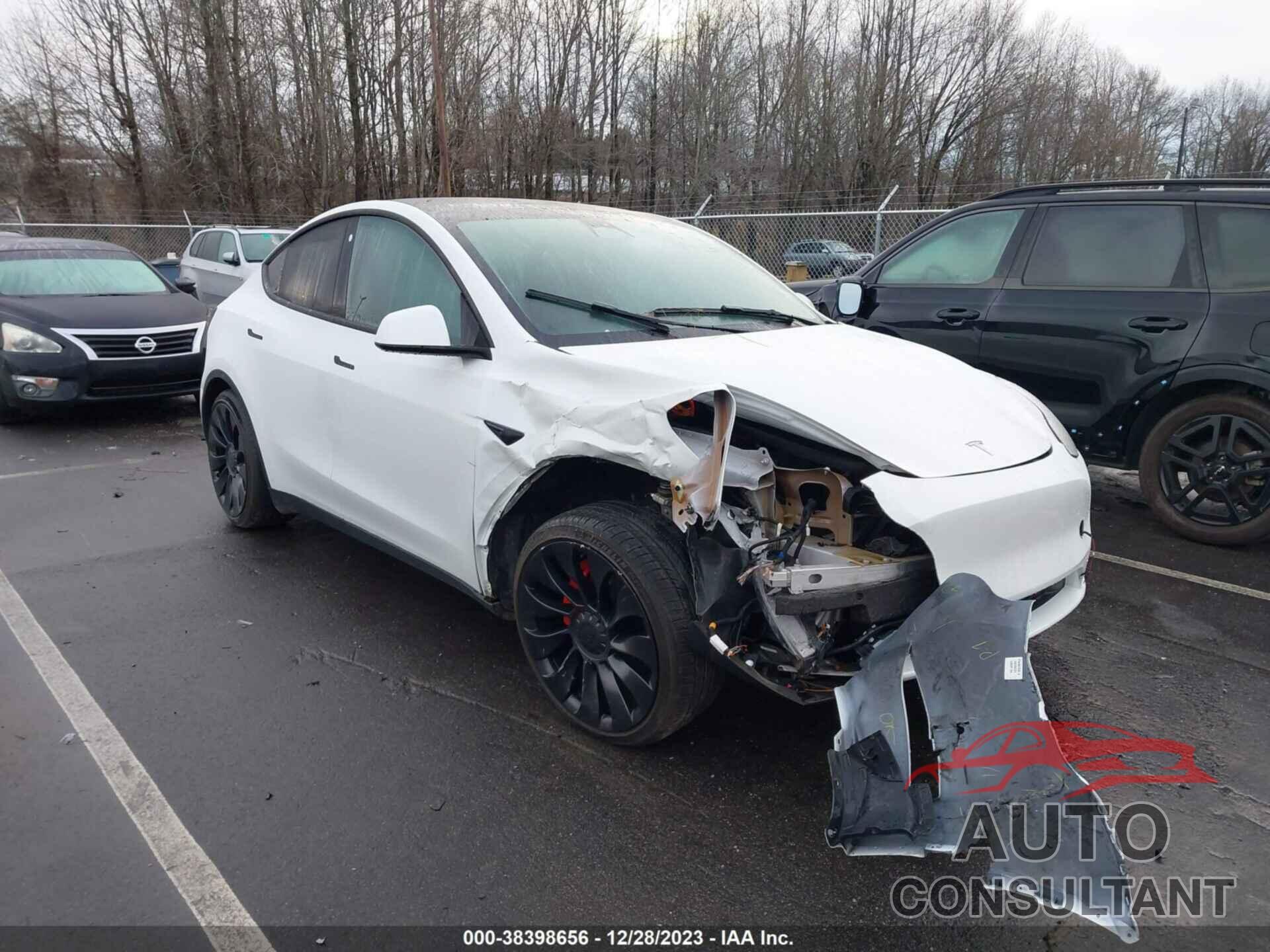 TESLA MODEL Y 2022 - 7SAYGDEF5NF464089