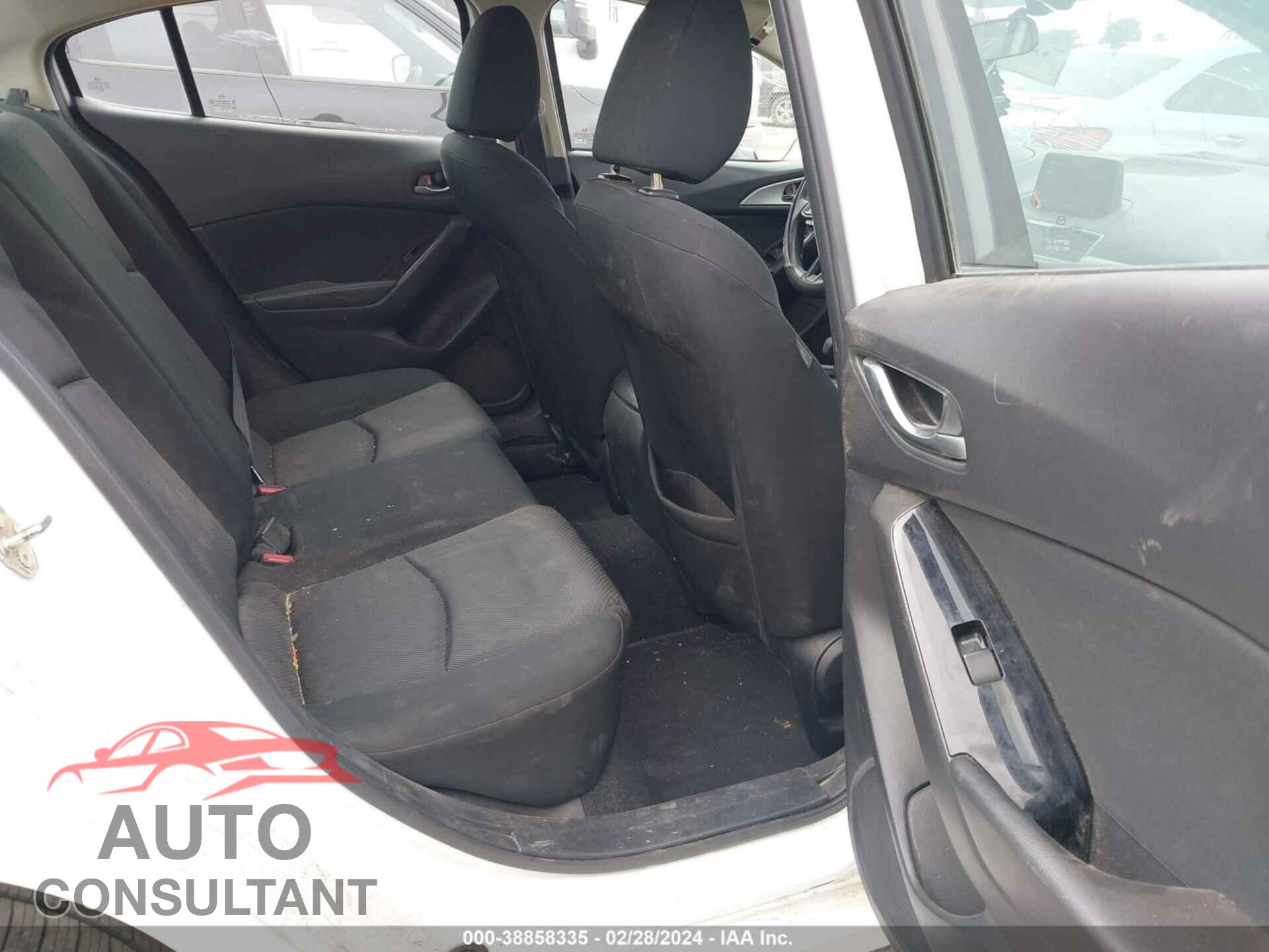 MAZDA 3 2017 - JM1BN1U70H1142958