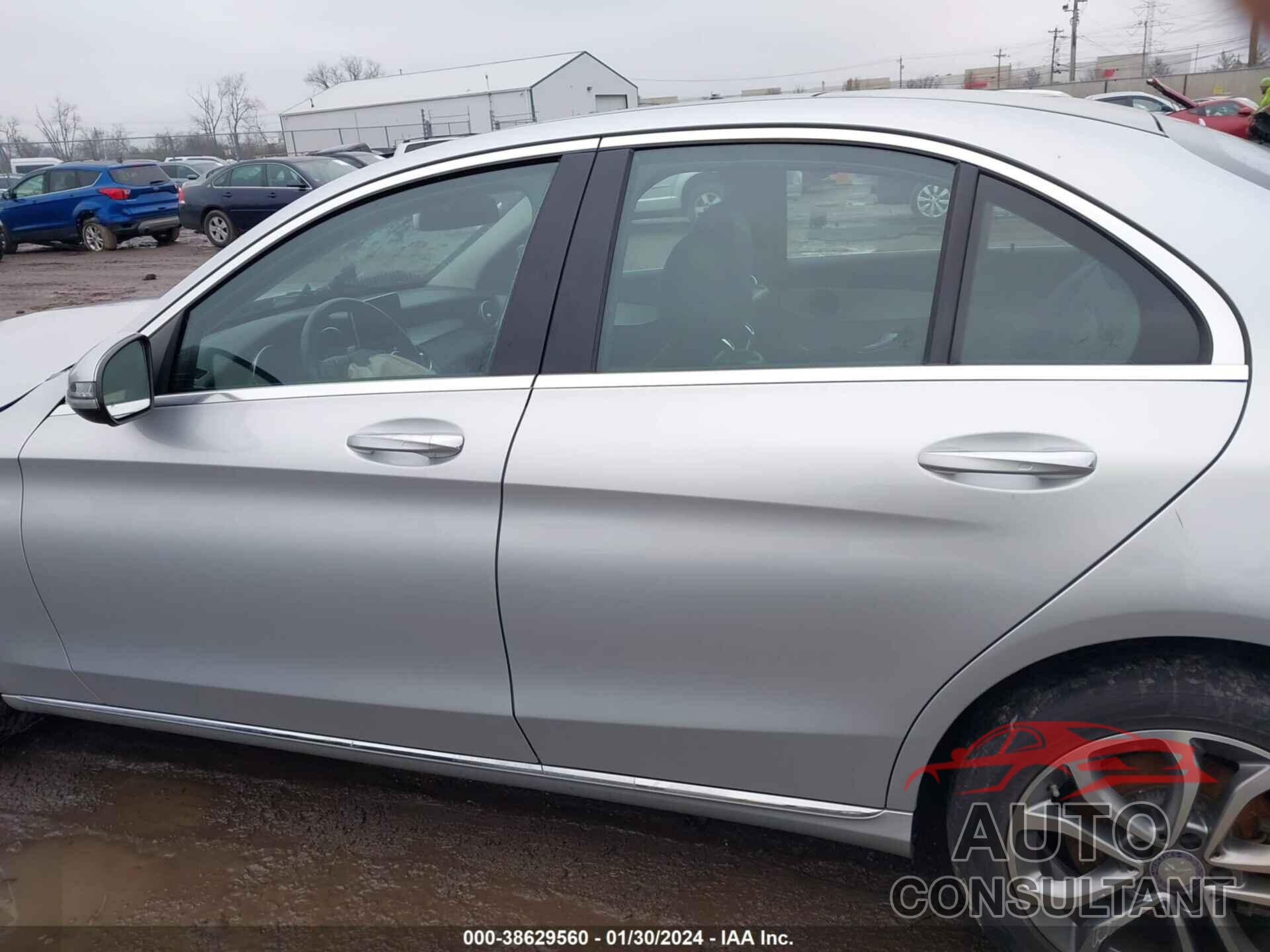 MERCEDES-BENZ C 300 2016 - 55SWF4KB8GU107452