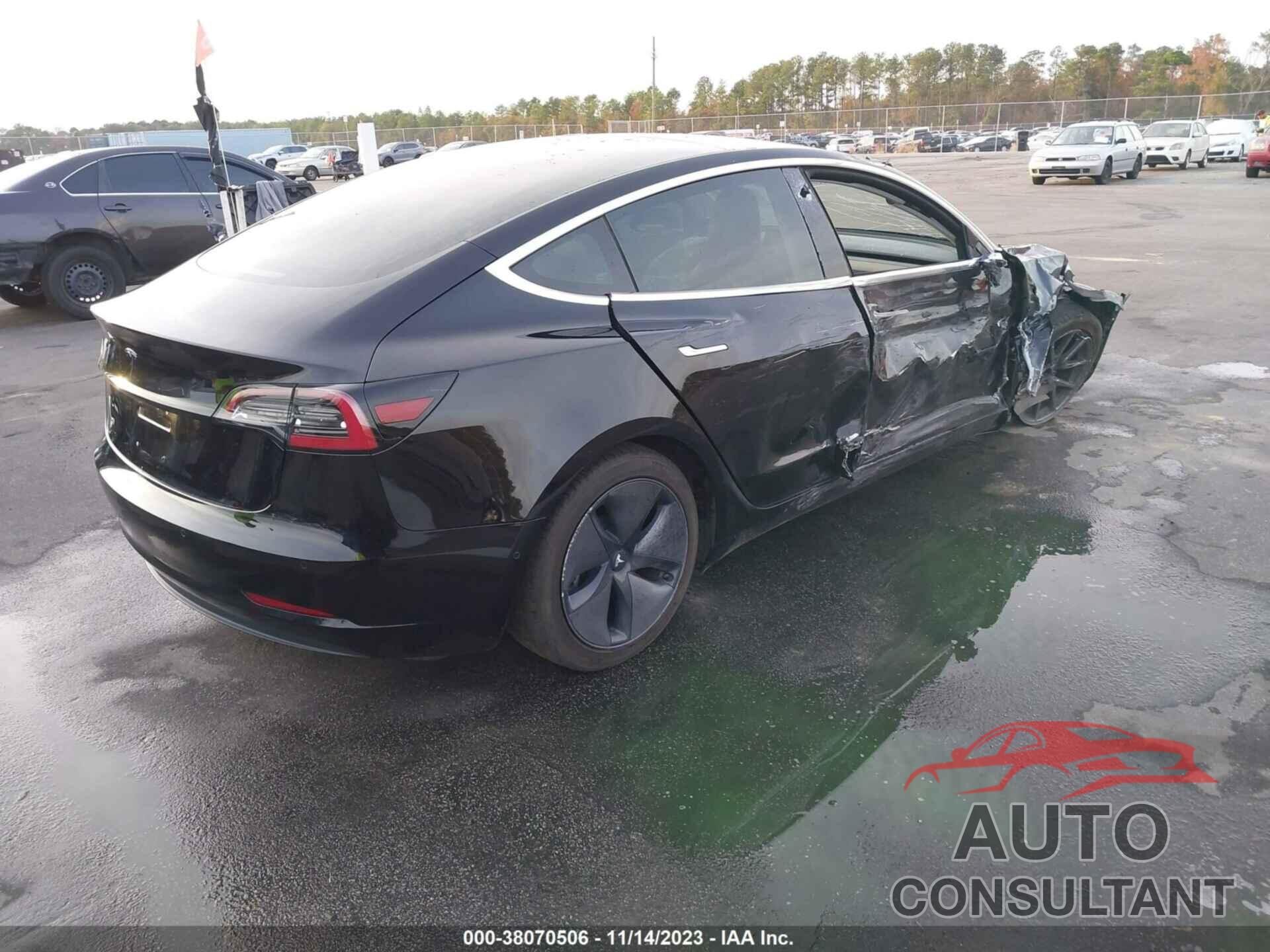 TESLA MODEL 3 2018 - 5YJ3E1EA0JF070137