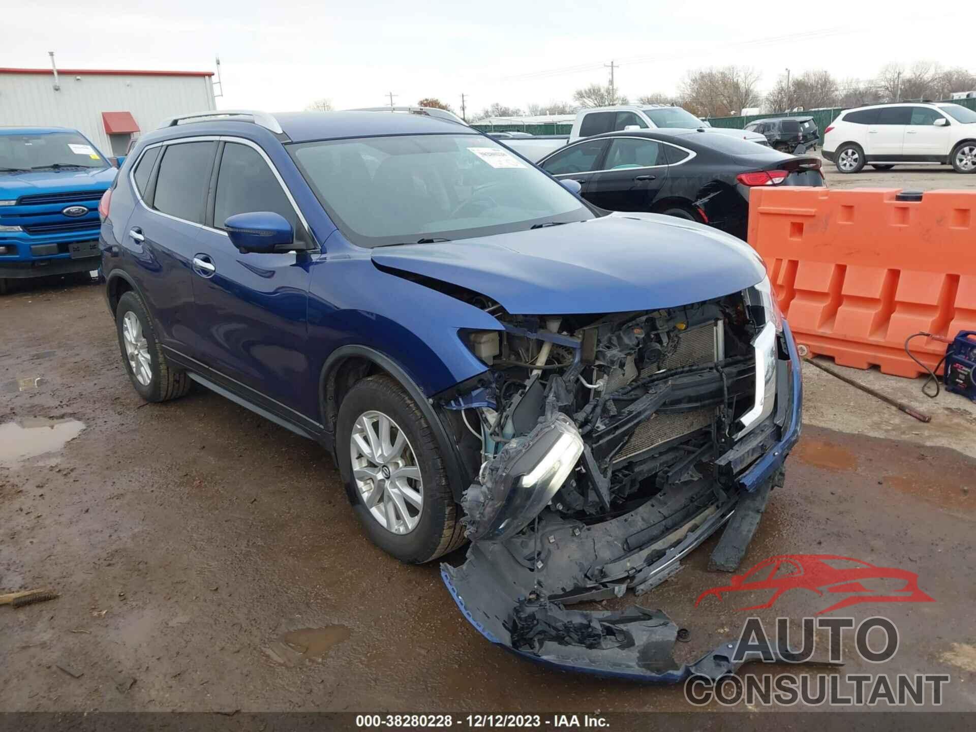 NISSAN ROGUE 2017 - KNMAT2MV7HP565913