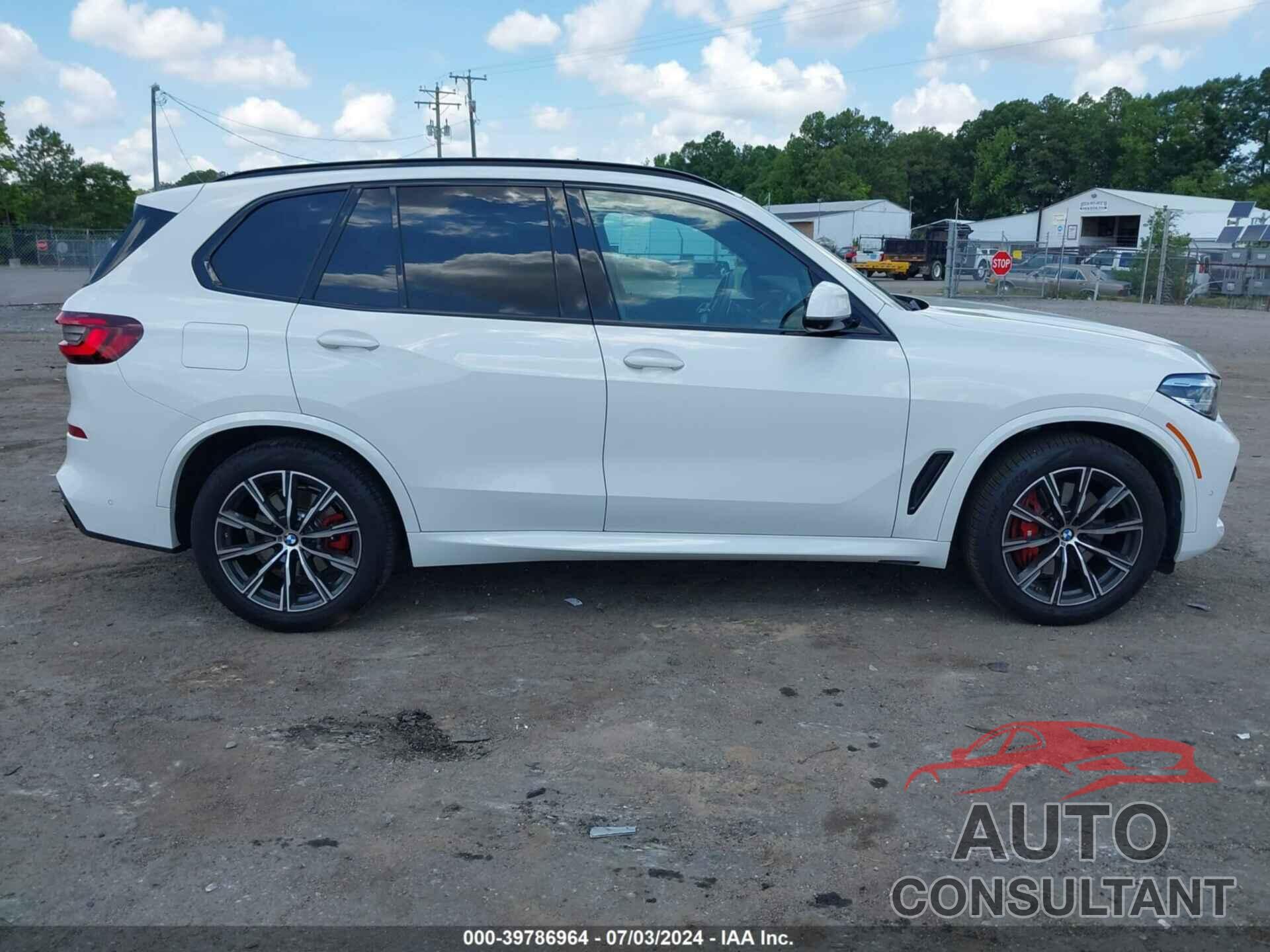 BMW X5 2022 - 5UXCR6C01N9K68106