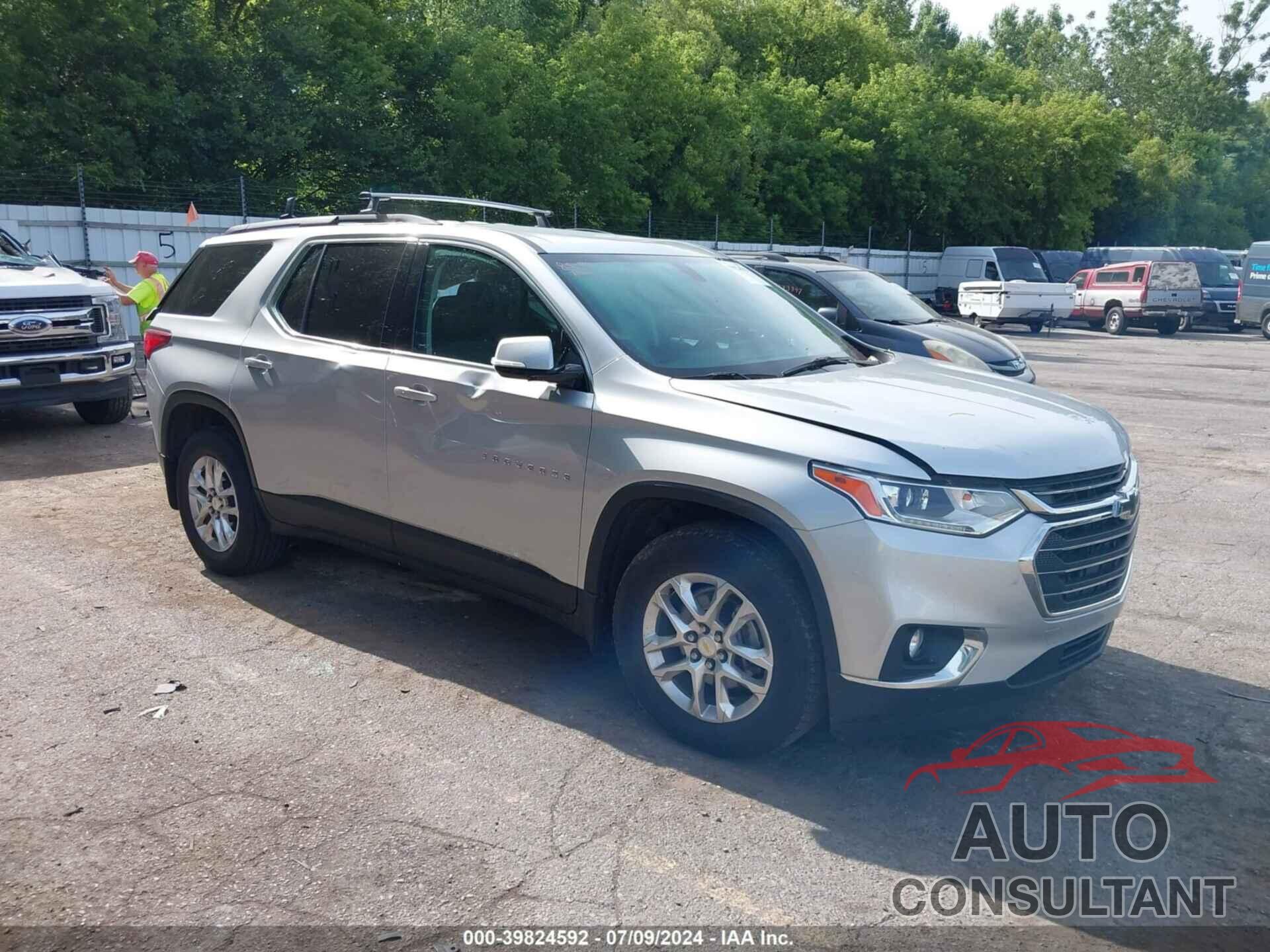 CHEVROLET TRAVERSE 2019 - 1GNEVGKW4KJ242523