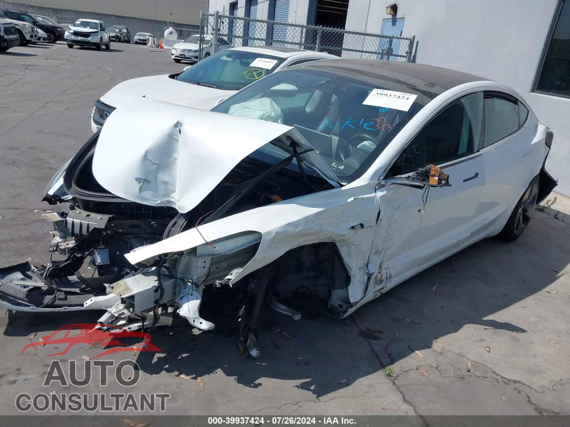 TESLA MODEL 3 2018 - 5YJ3E1EAXJF044435