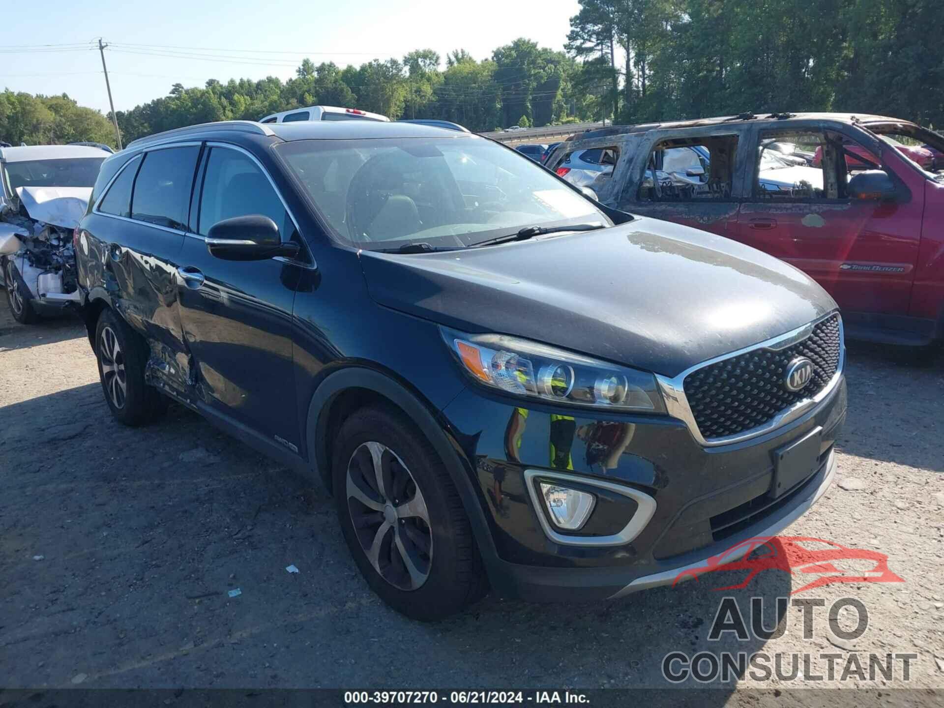 KIA SORENTO 2018 - 5XYPHDA57JG392916