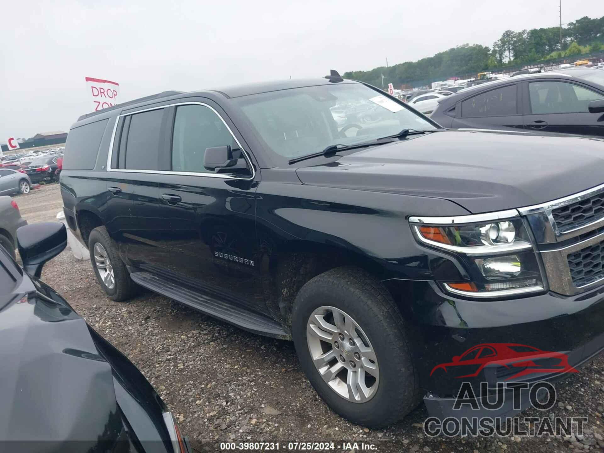 CHEVROLET SUBURBAN 2017 - 1GNSKHKC2HR381664