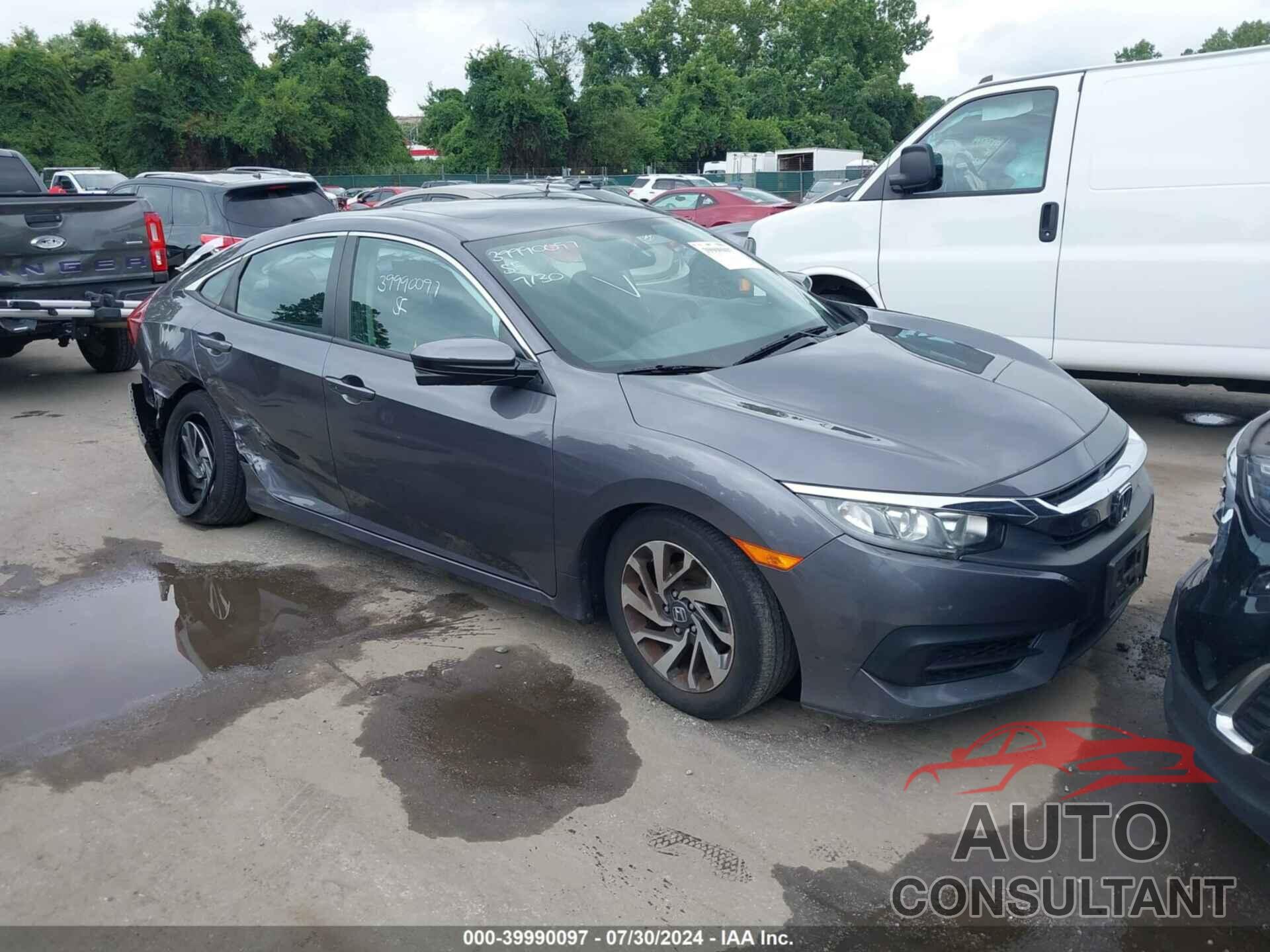 HONDA CIVIC 2018 - 2HGFC2F74JH545425