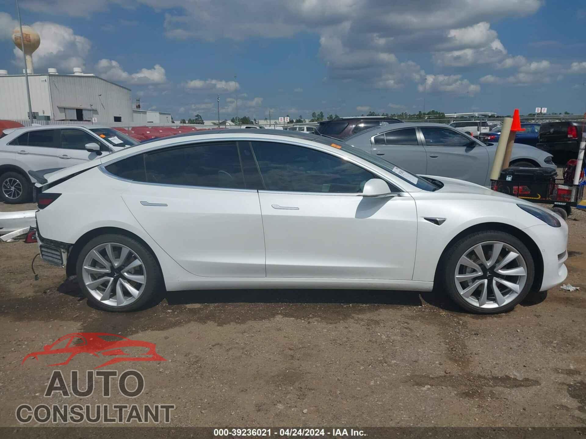 TESLA MODEL 3 2019 - 5YJ3E1EA8KF332875