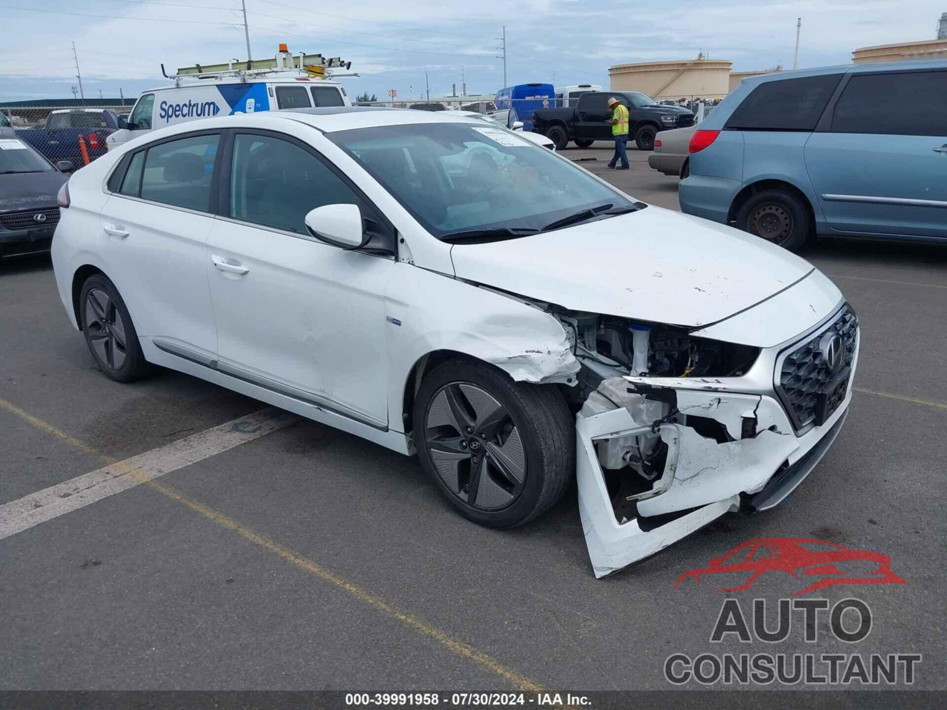HYUNDAI IONIQ HYBRID 2020 - KMHC85LC6LU195815