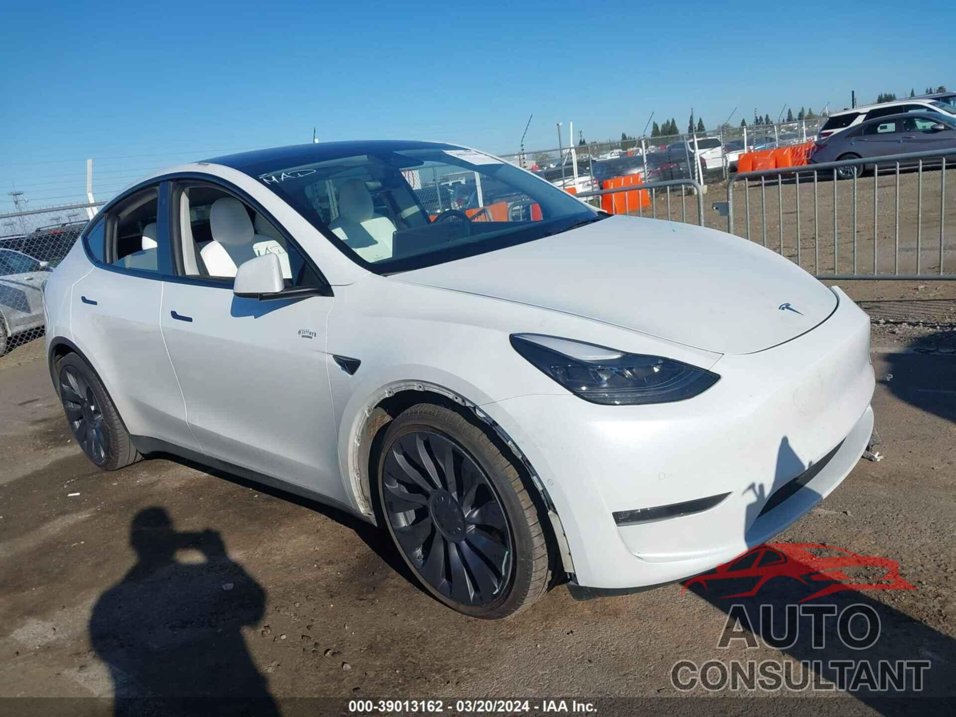 TESLA MODEL Y 2021 - 5YJYGDEF1MF246565