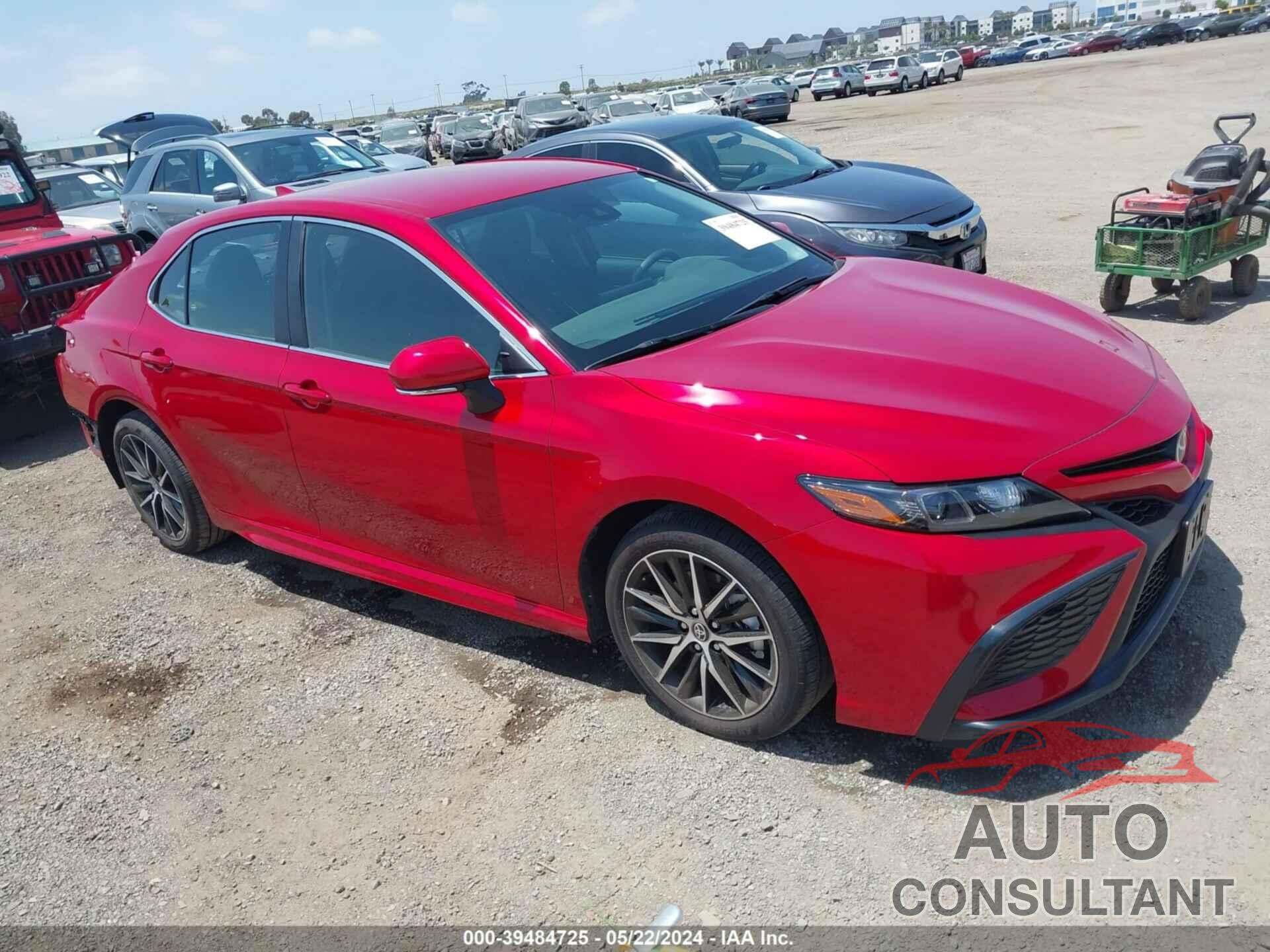 TOYOTA CAMRY 2024 - 4T1G11AK9RU238304
