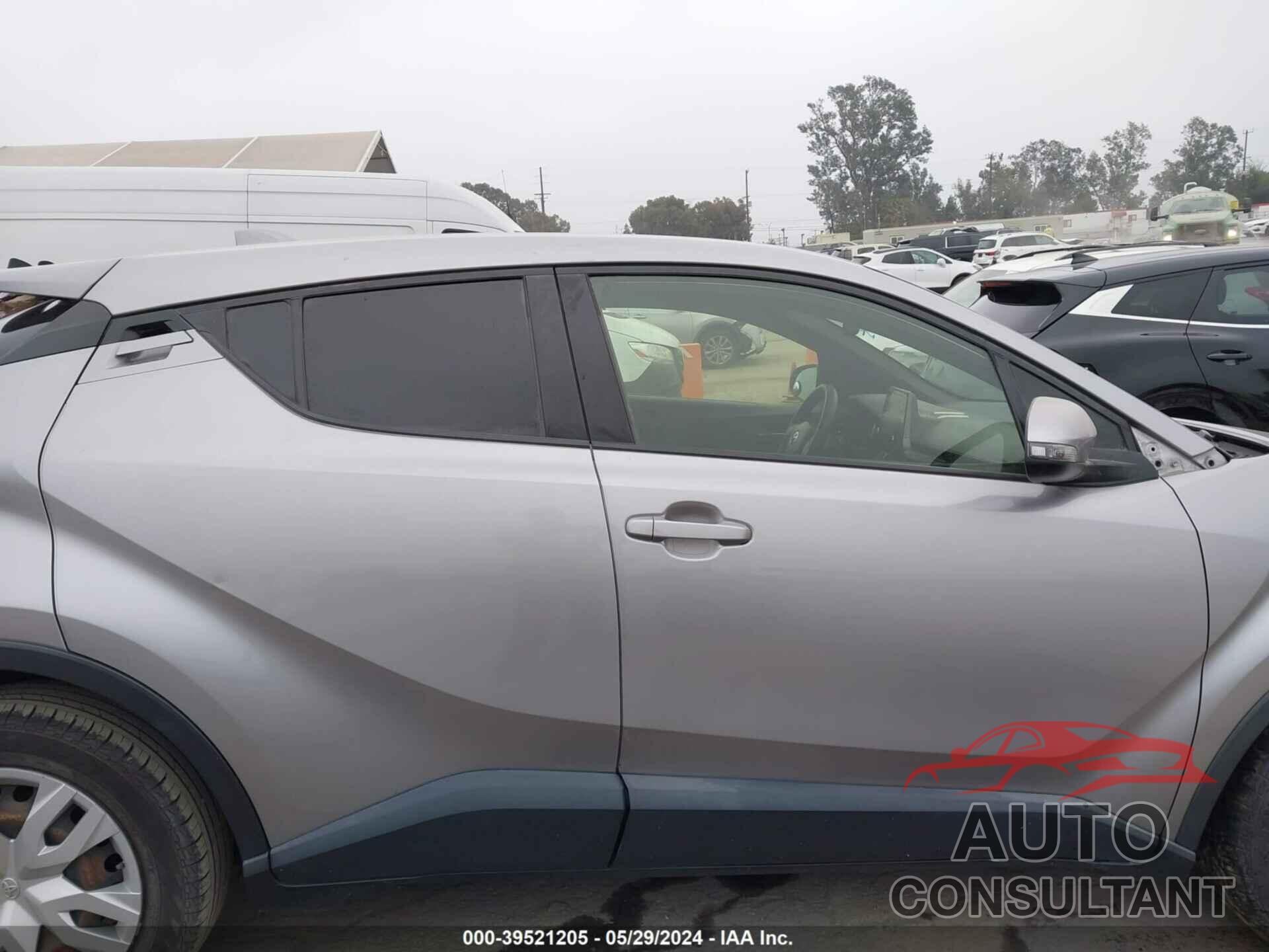 TOYOTA C-HR 2019 - JTNKHMBX7K1053774