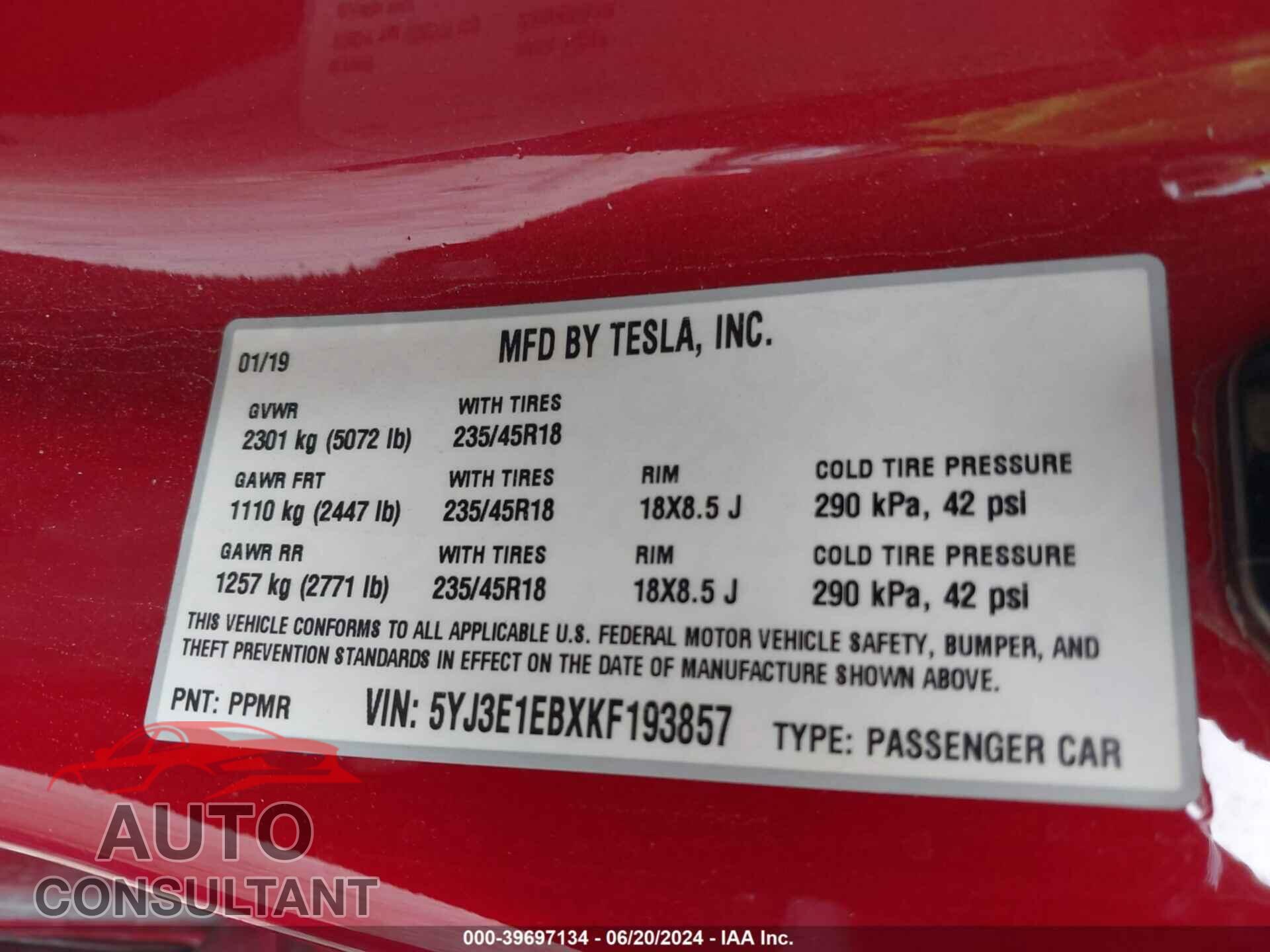 TESLA MODEL 3 2019 - 5YJ3E1EBXKF193857