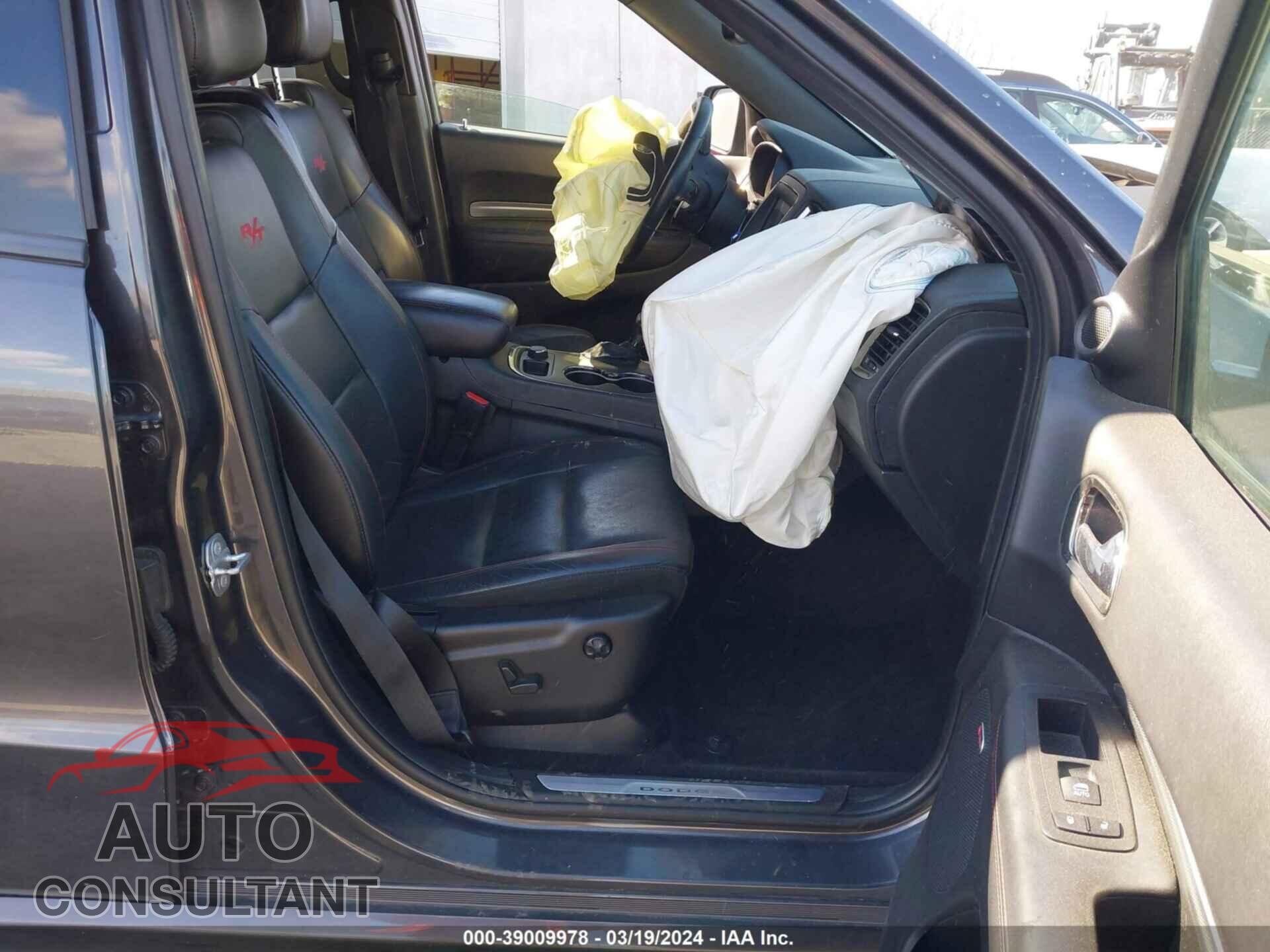 DODGE DURANGO 2018 - 1C4SDJCT1JC146061