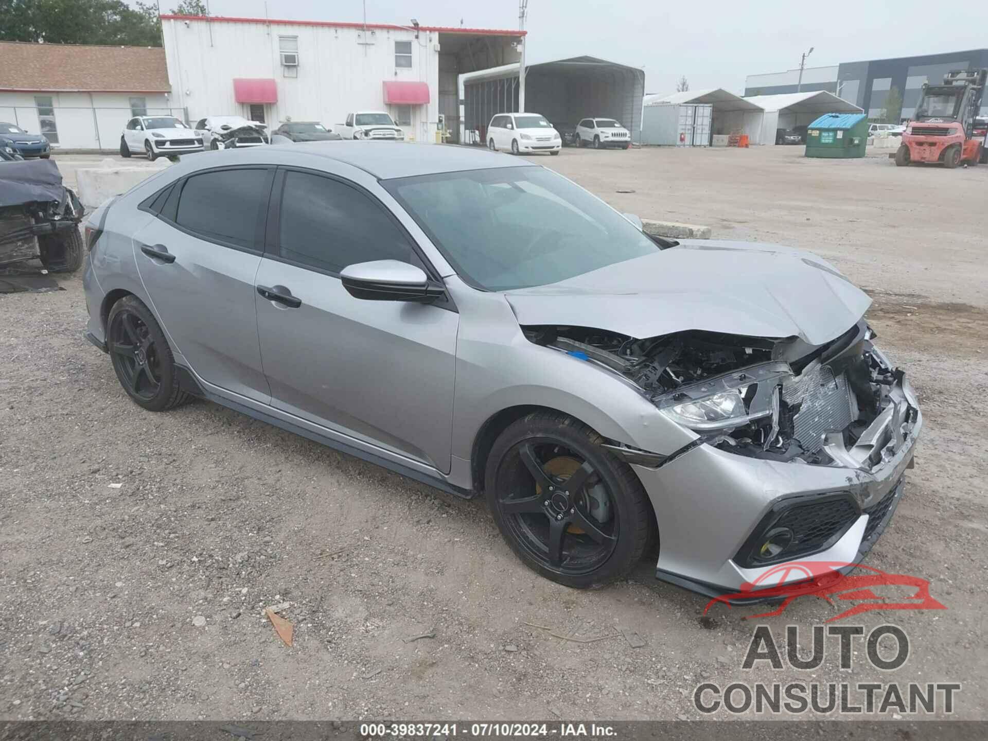 HONDA CIVIC 2018 - SHHFK7H47JU205983