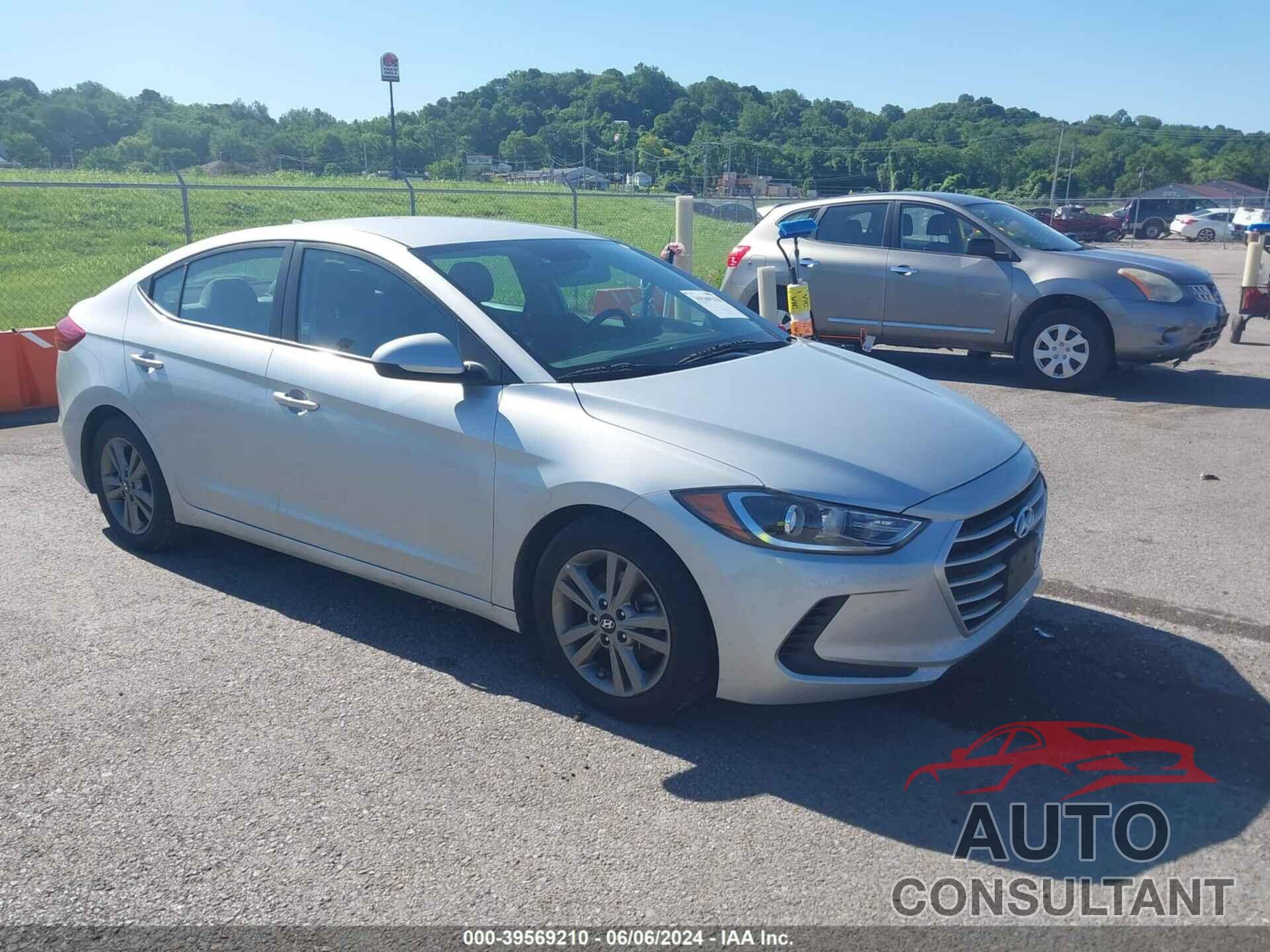 HYUNDAI ELANTRA 2018 - 5NPD84LF5JH339617
