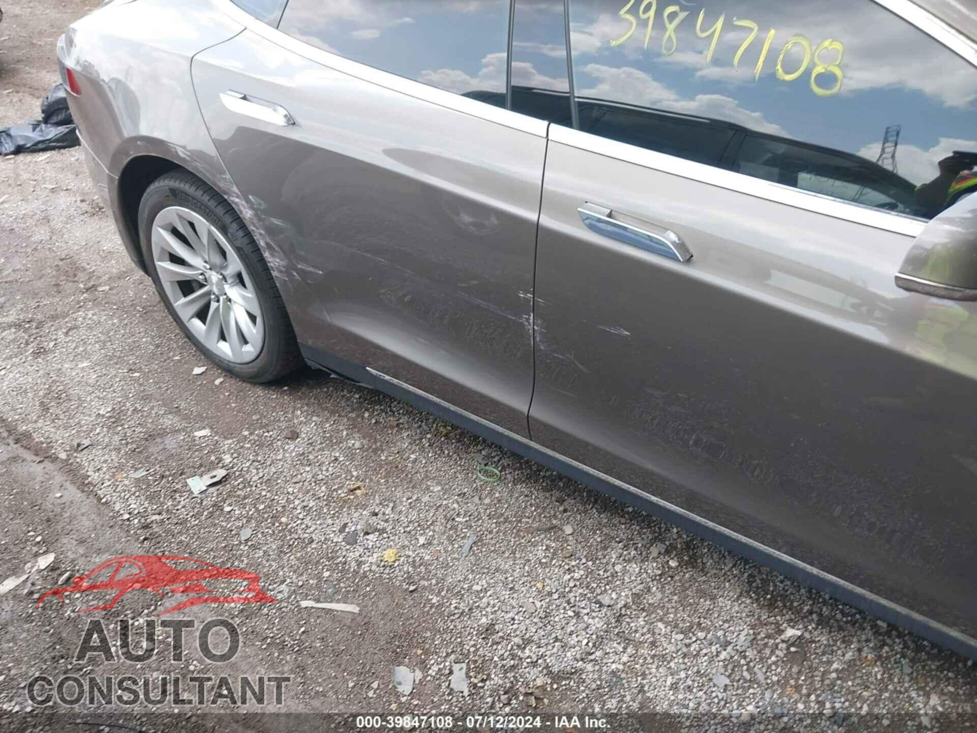 TESLA MODEL S 2016 - 5YJSA1E27GF133887