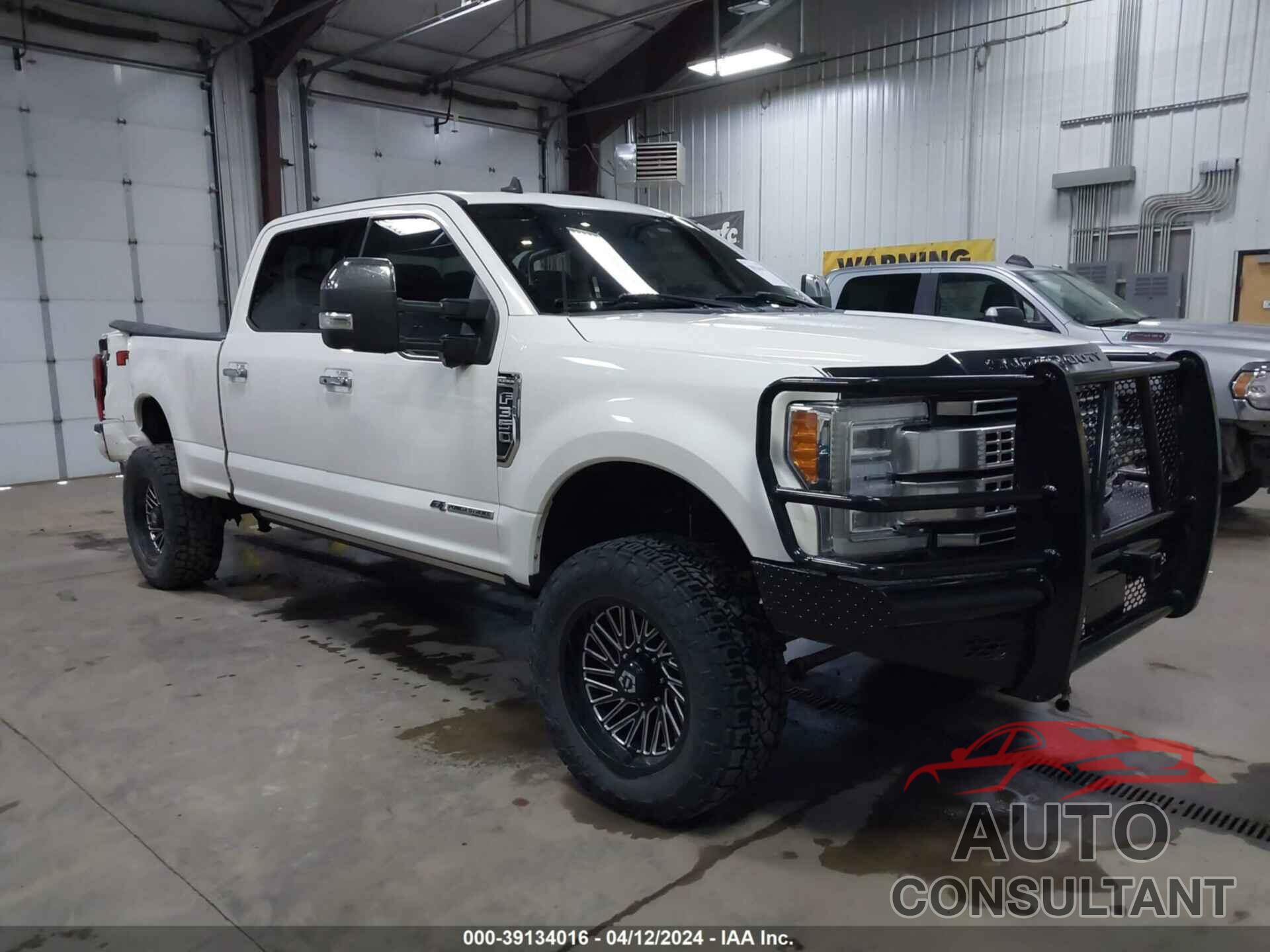 FORD F-350 2019 - 1FT8W3BT1KEE30104