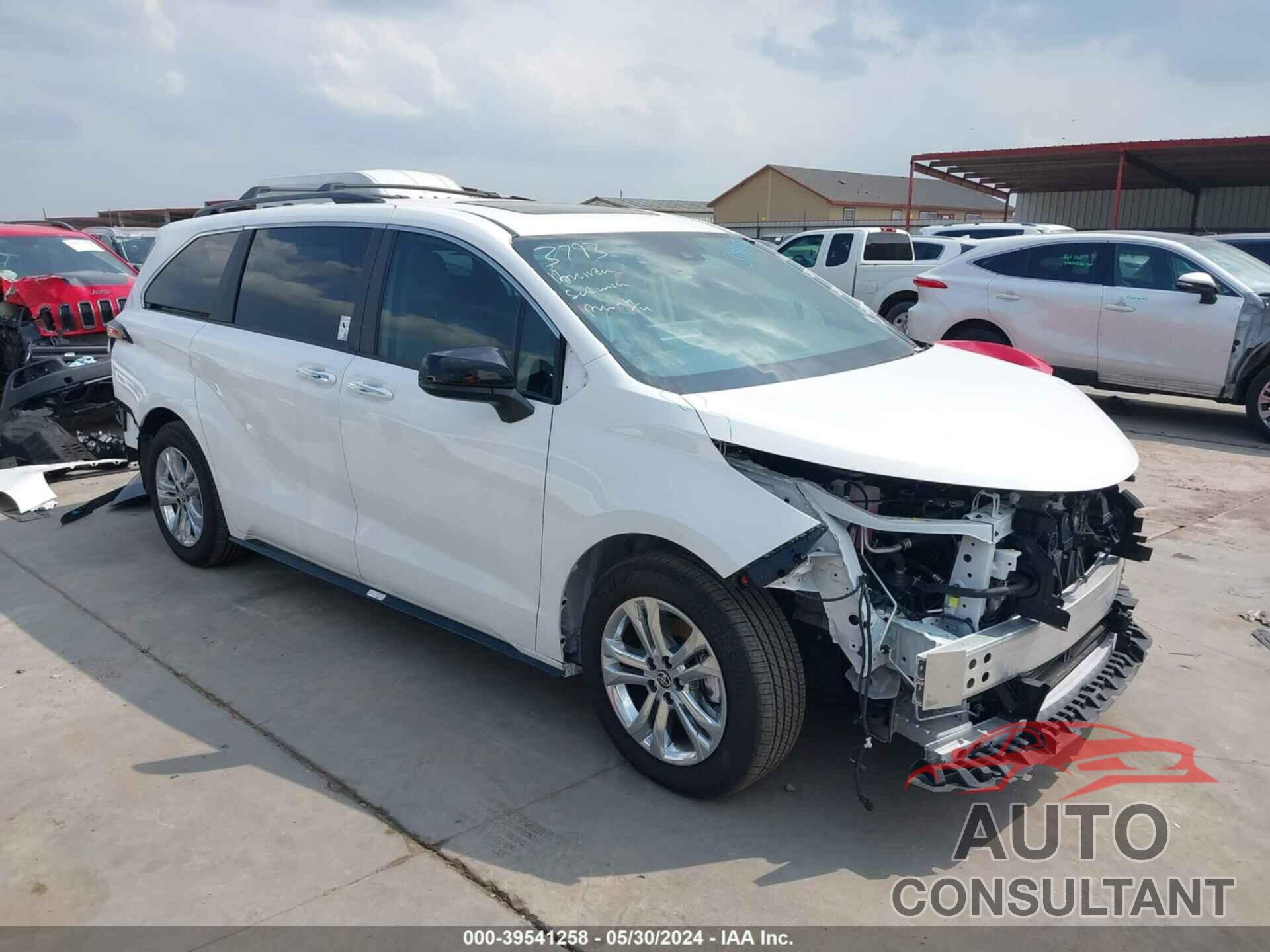 TOYOTA SIENNA 2023 - 5TDDSKFC6PS102953