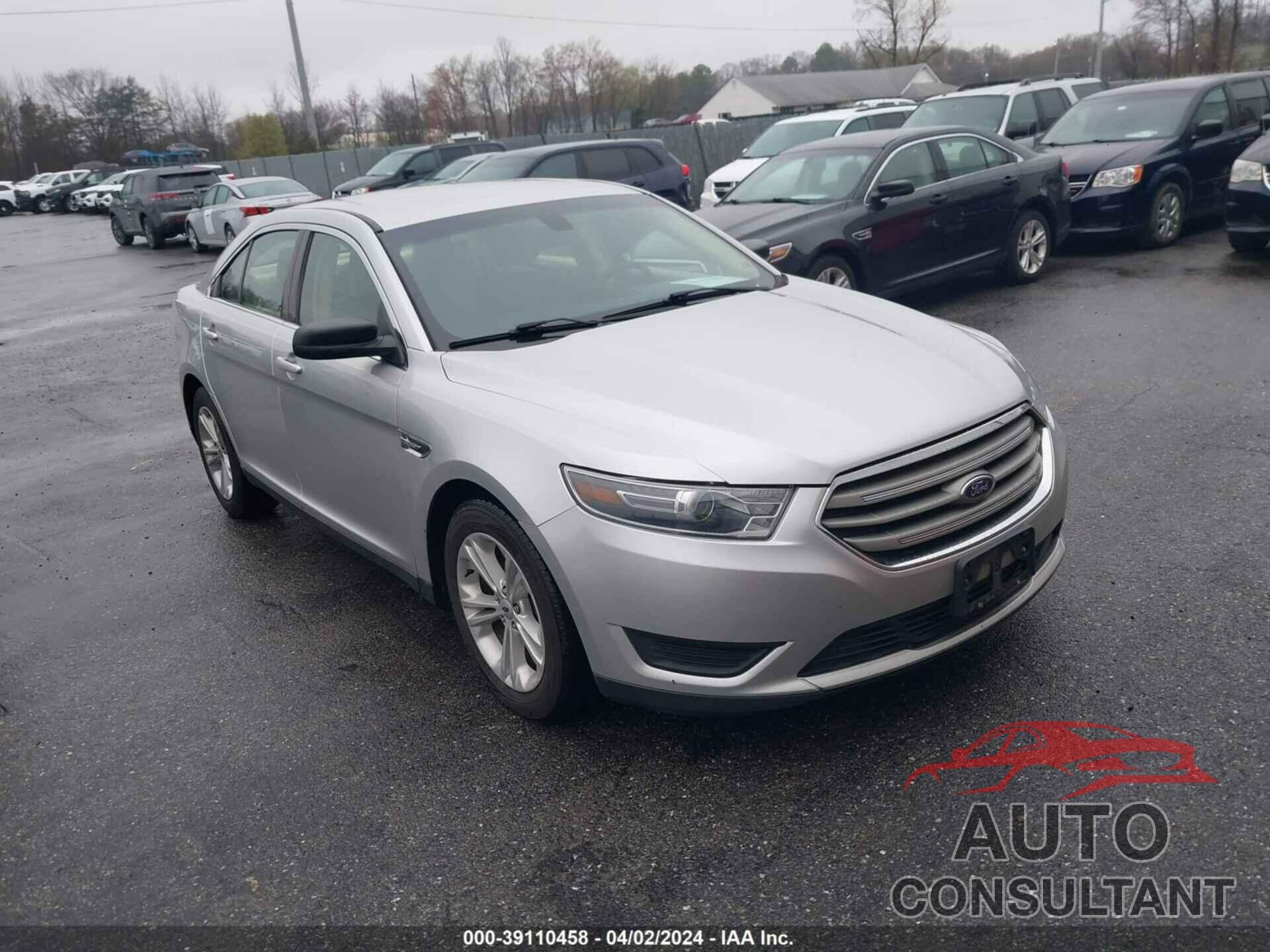 FORD TAURUS 2018 - 1FAHP2D86JG103433