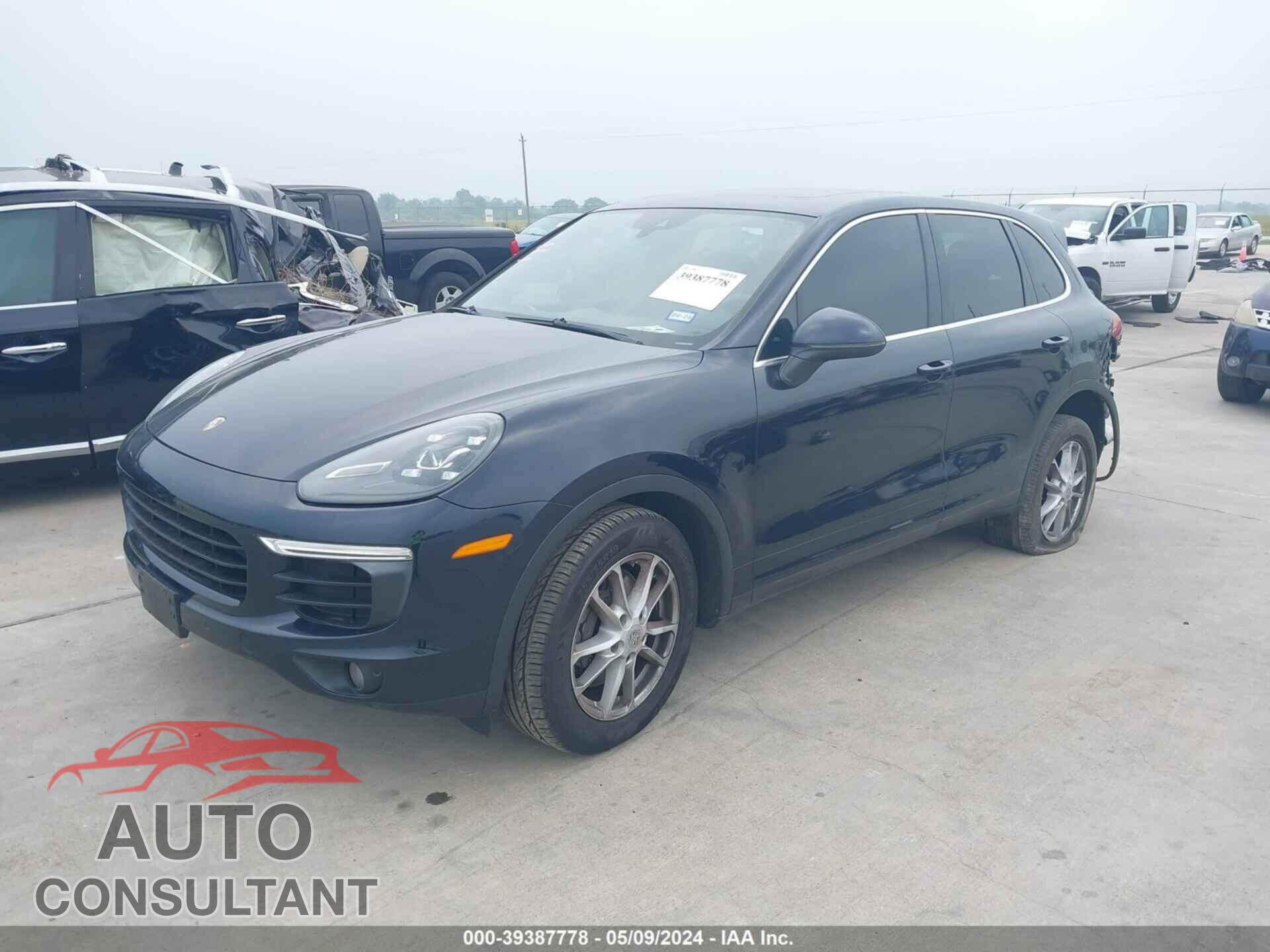 PORSCHE CAYENNE 2016 - WP1AA2A27GKA08865