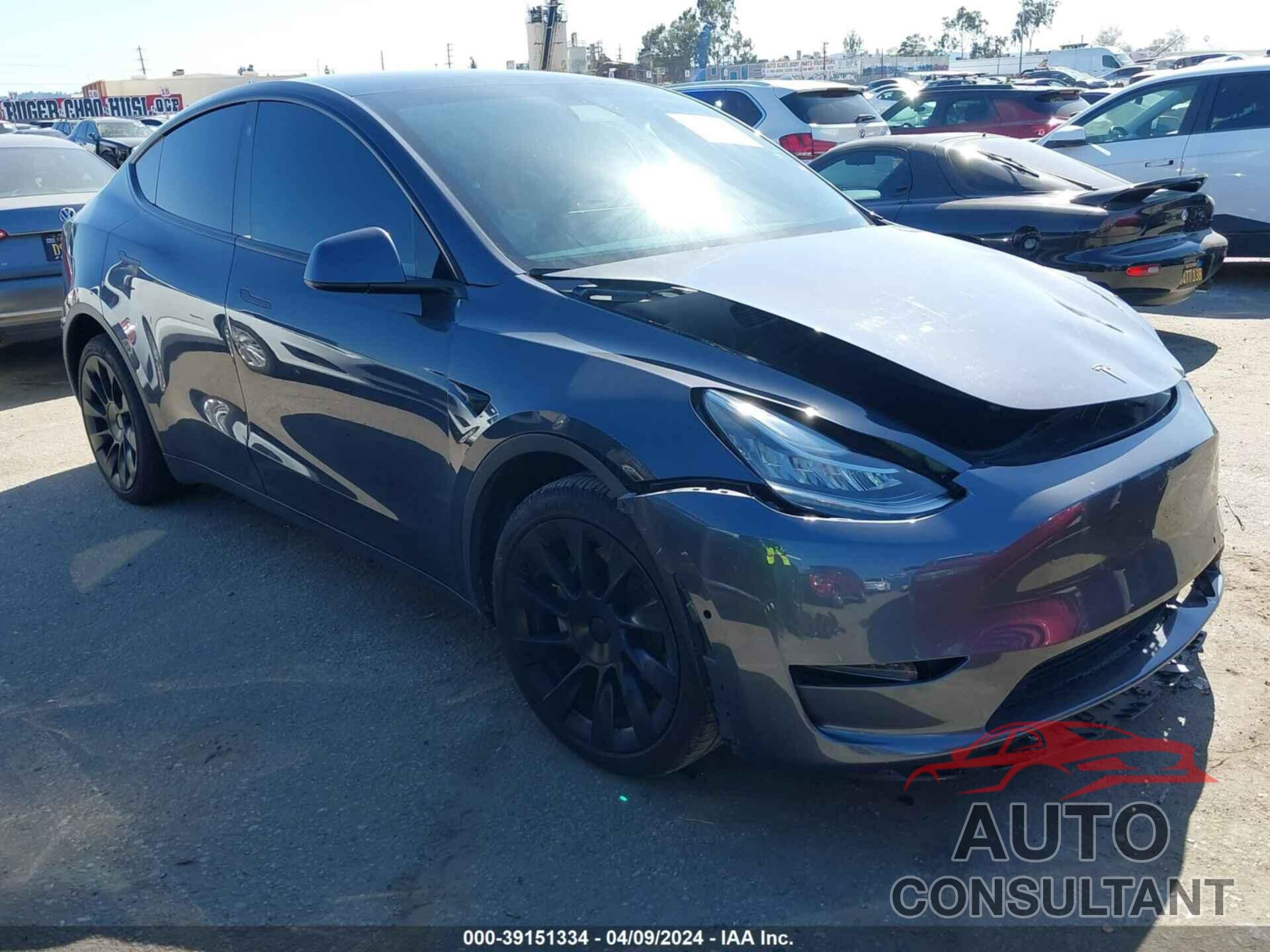 TESLA MODEL Y 2021 - 5YJYGAEE6MF286405