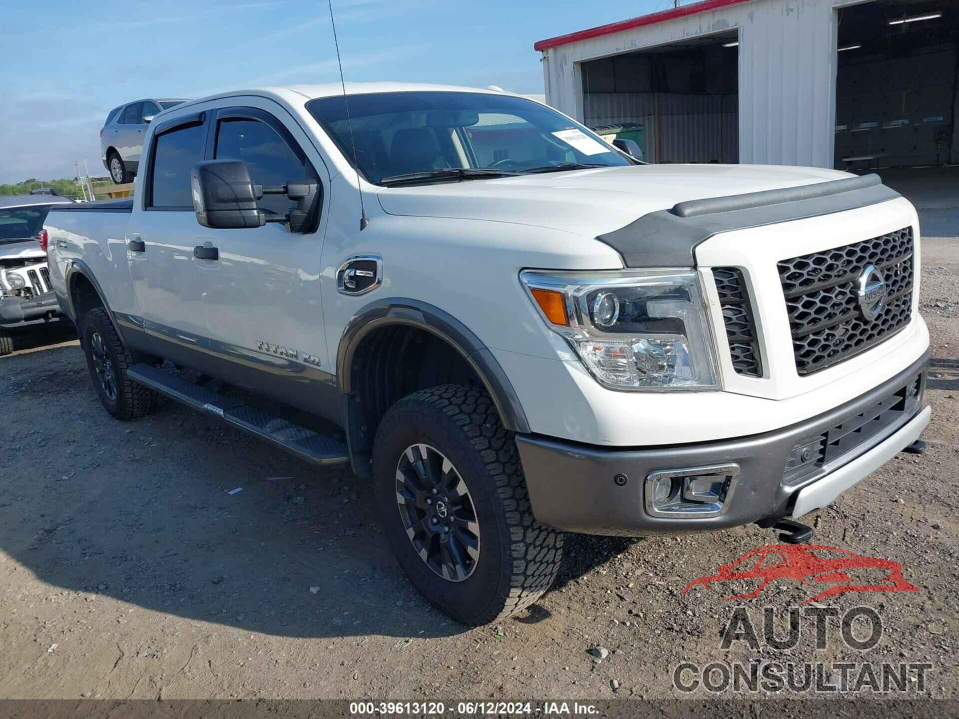 NISSAN TITAN XD 2018 - 1N6BA1F40JN530556