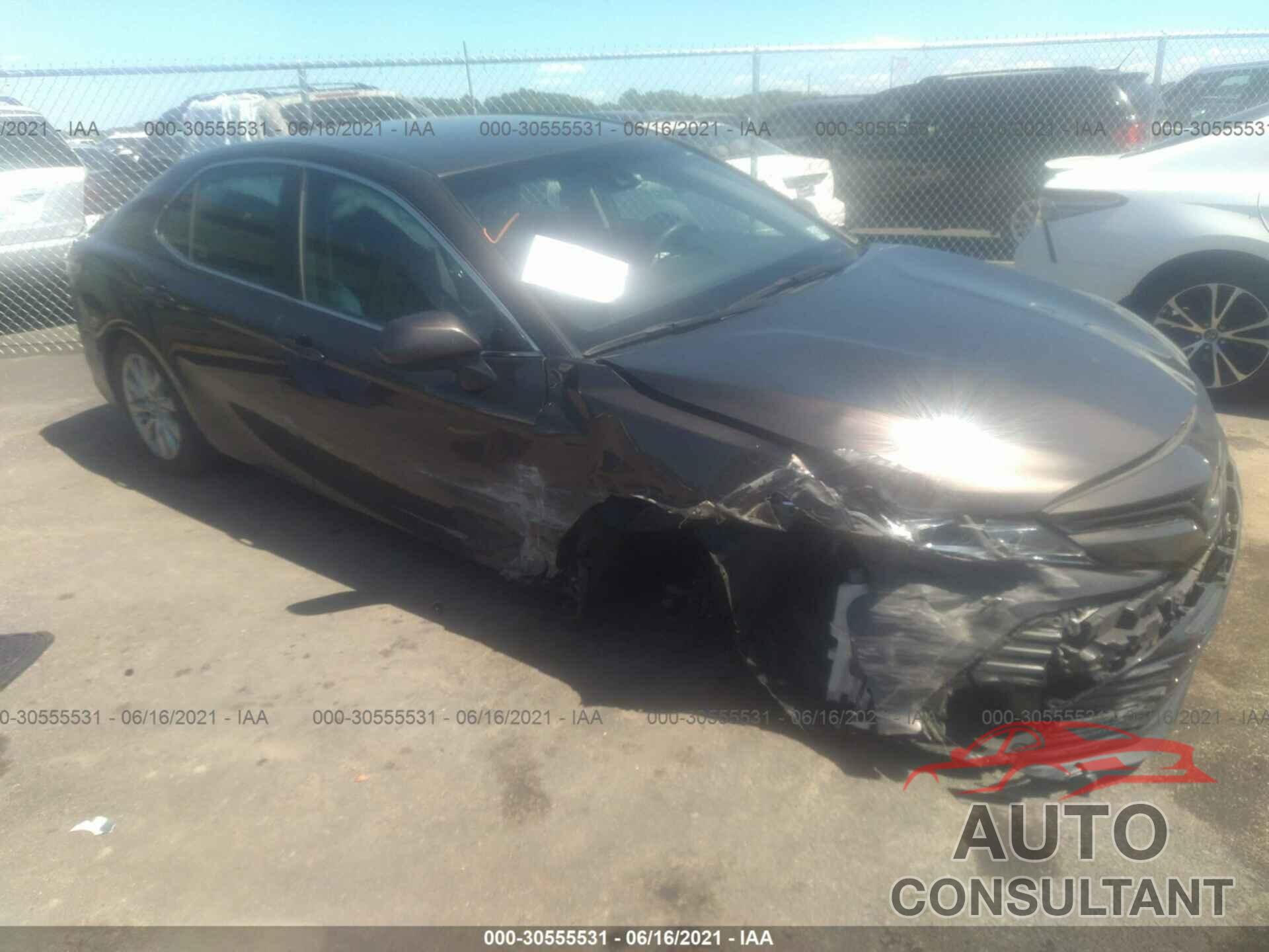 TOYOTA CAMRY 2019 - 4T1B11HK6KU702994