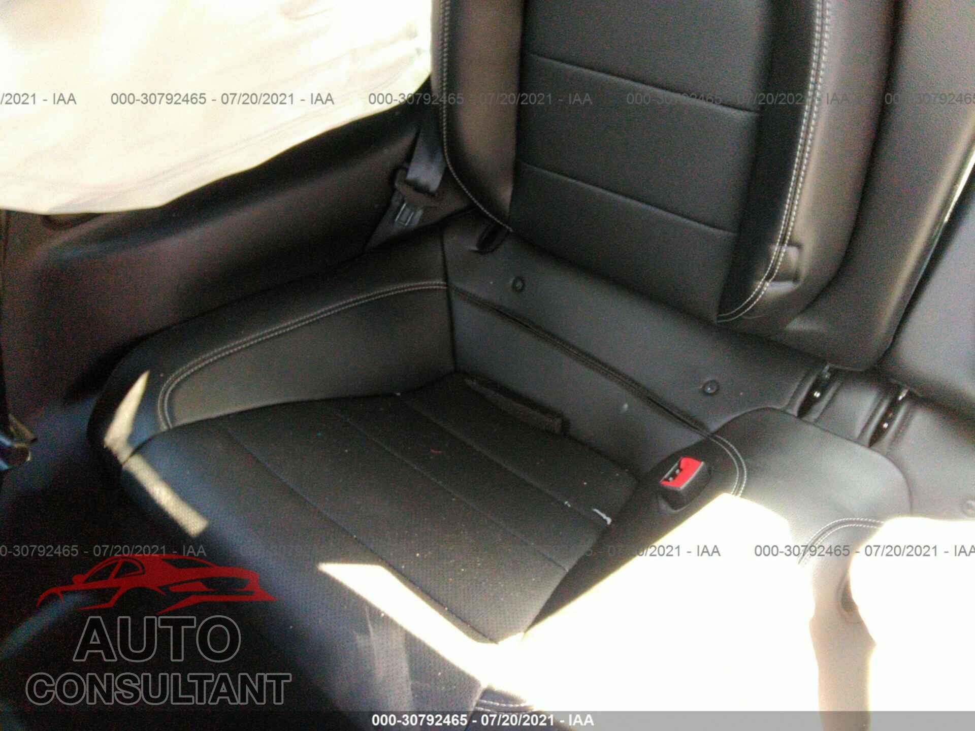 FORD MUSTANG 2018 - 1FA6P8CF9J5118949
