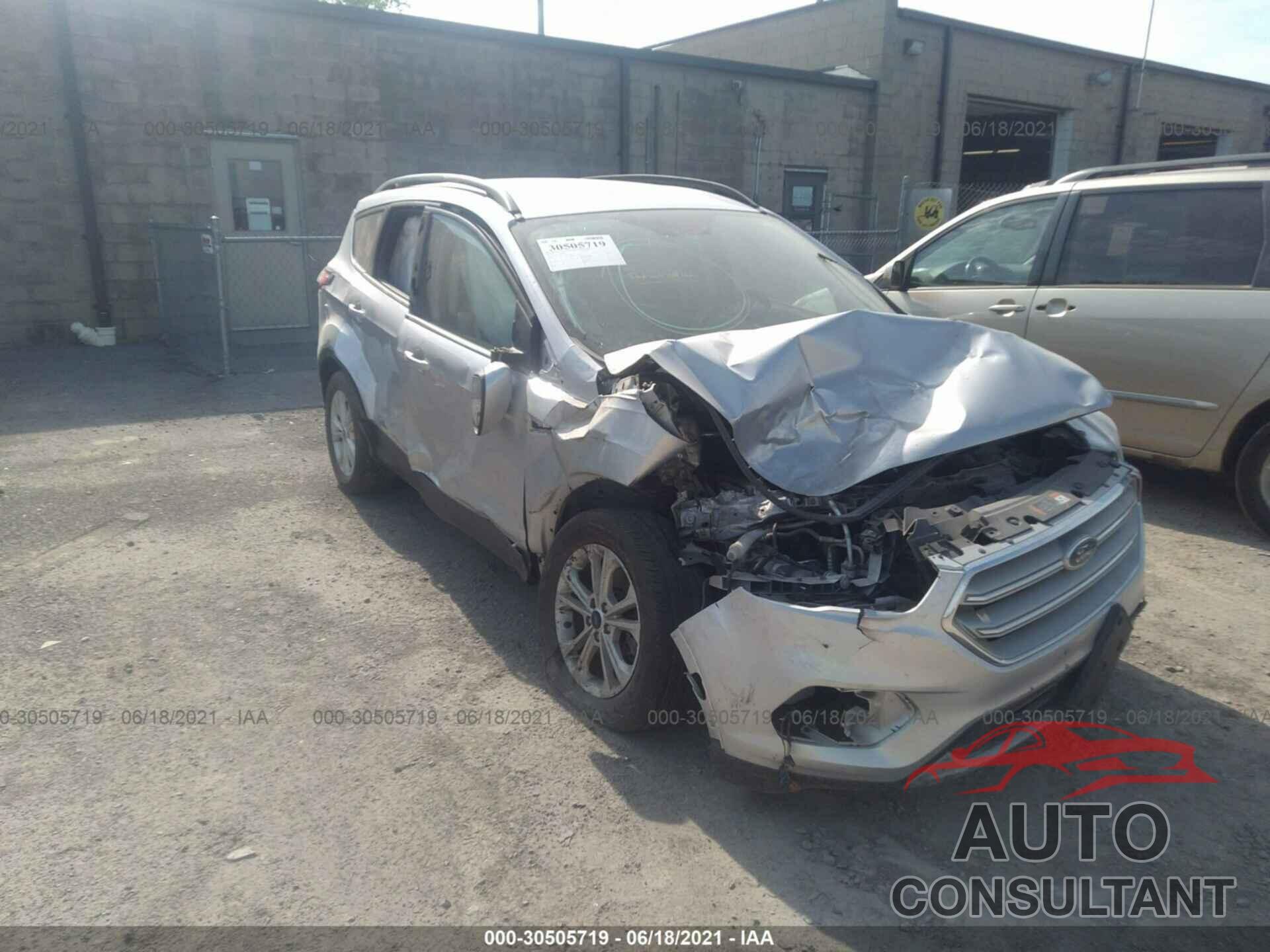 FORD ESCAPE 2018 - 1FMCU9G98JUB49675