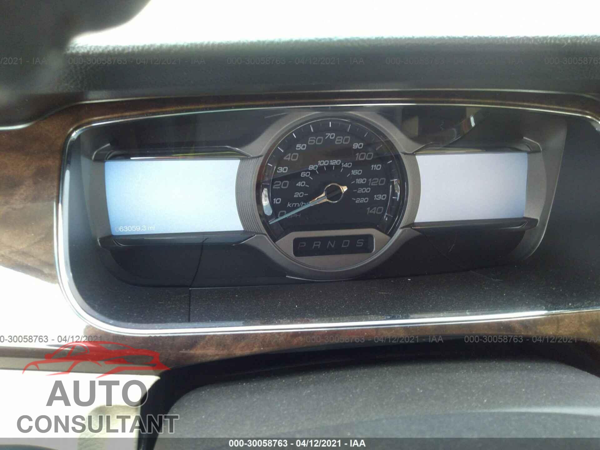 FORD TAURUS 2017 - 1FAHP2F88HG104669