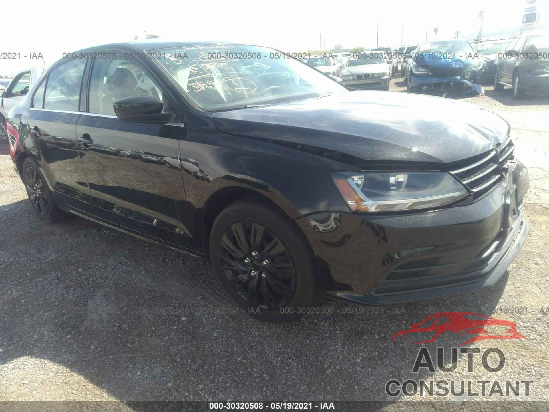 VOLKSWAGEN JETTA 2017 - 3VW2B7AJ4HM293961