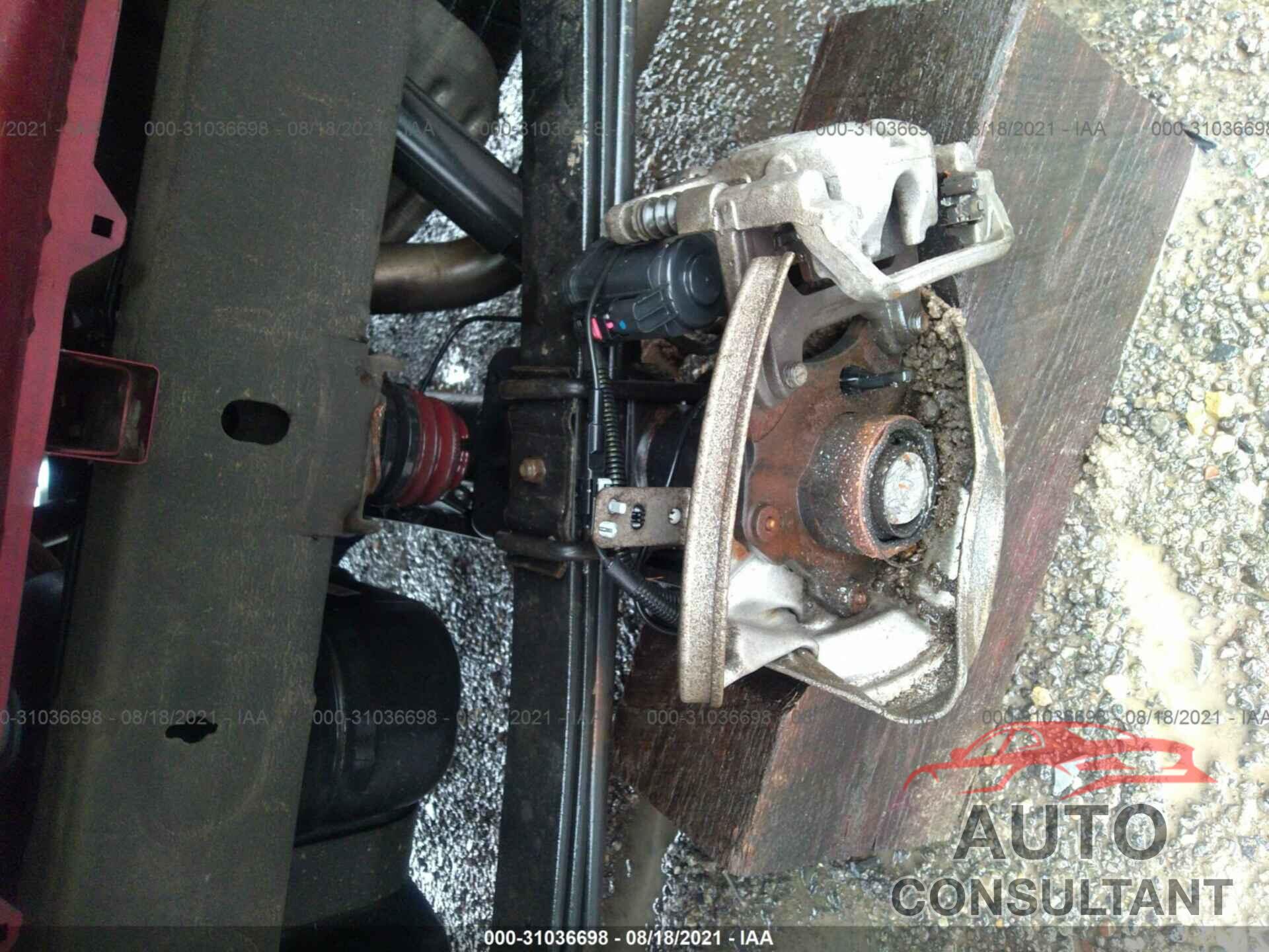 CHEVROLET SILVERADO 1500 2019 - 1GCRYBEF3KZ385528