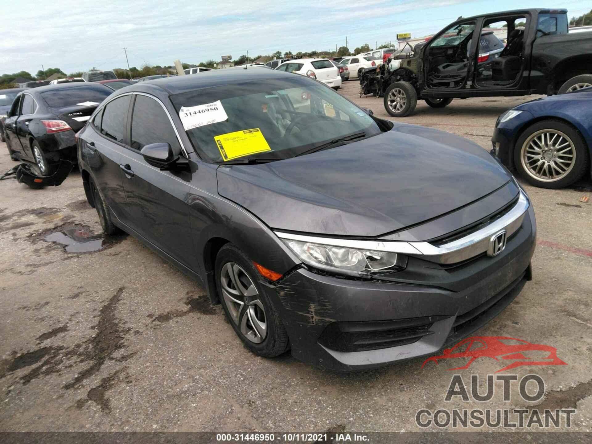 HONDA CIVIC SEDAN 2018 - 2HGFC2F57JH563822