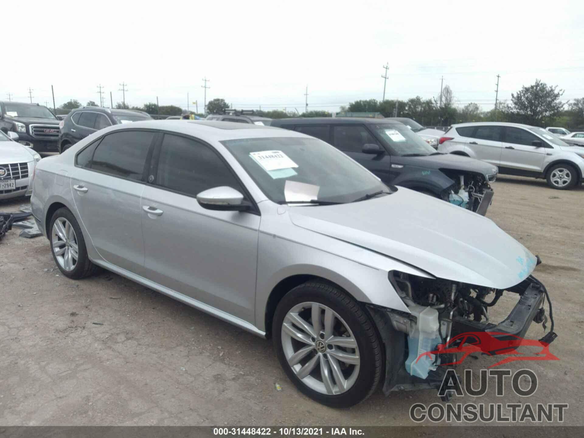 VOLKSWAGEN PASSAT 2019 - 1VWLA7A3XKC011274