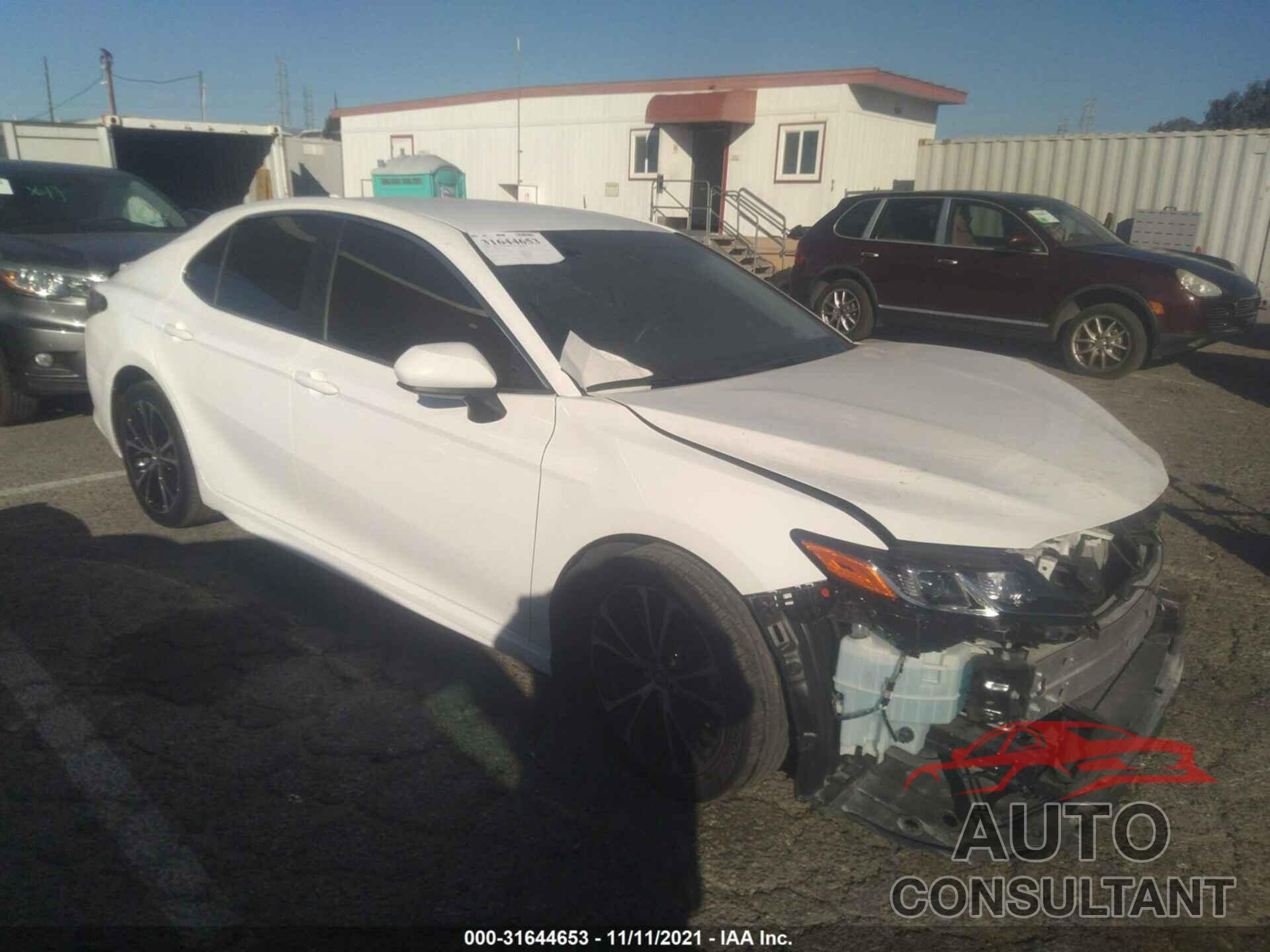 TOYOTA CAMRY 2020 - 4T1G11AK9LU945880
