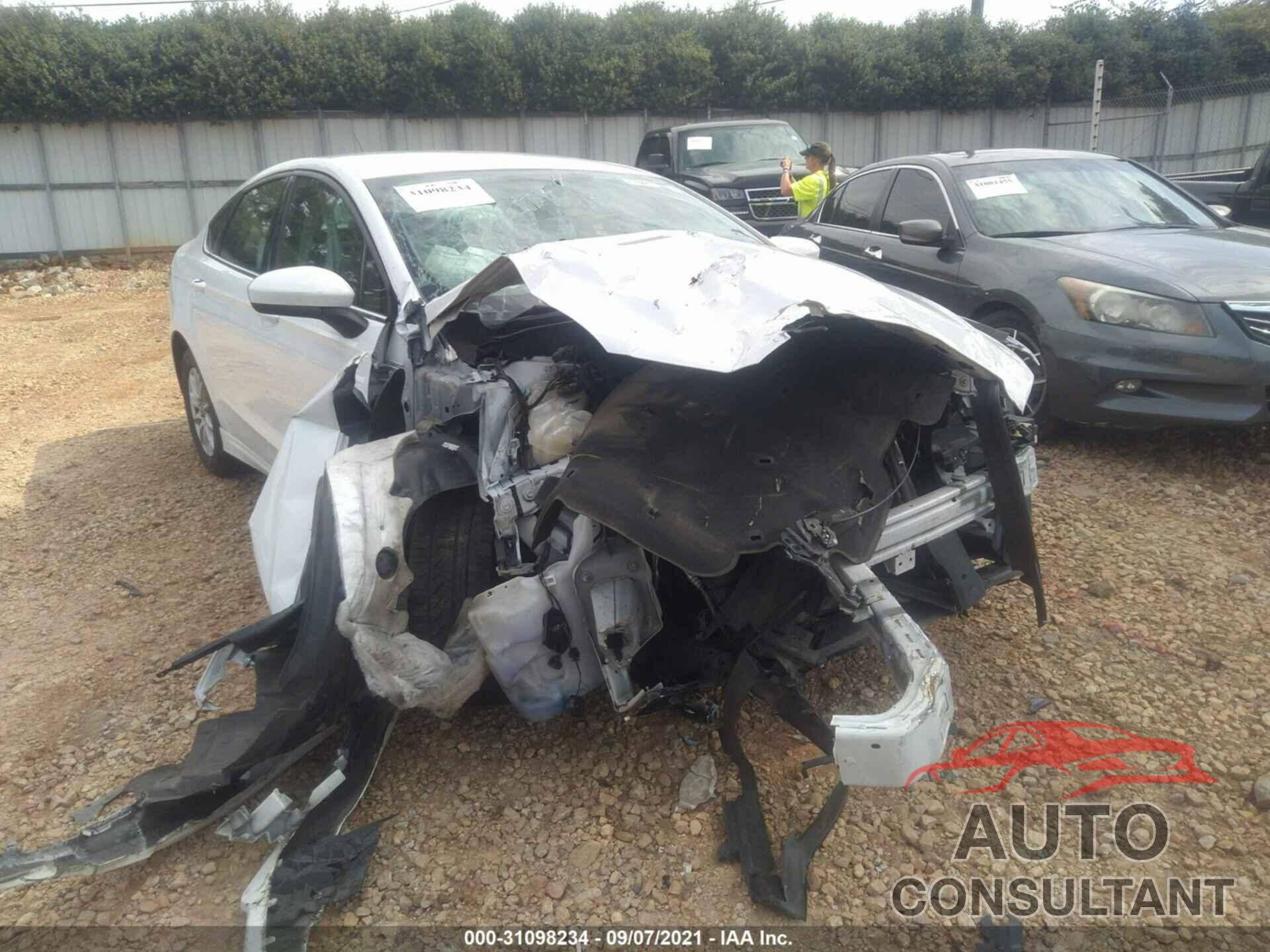 FORD FUSION 2017 - 3FA6P0G70HR382931