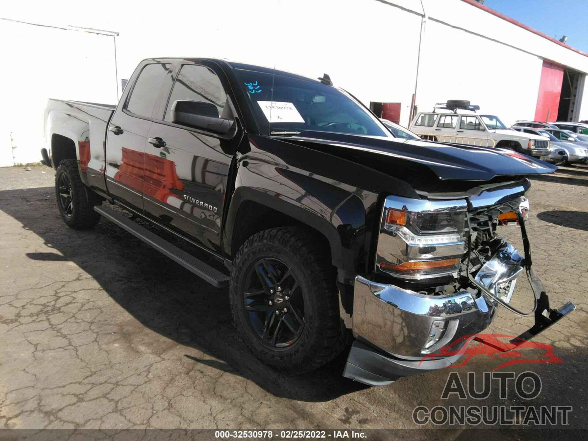 CHEVROLET SILVERADO 1500 2016 - 1GCRCREH9GZ154777