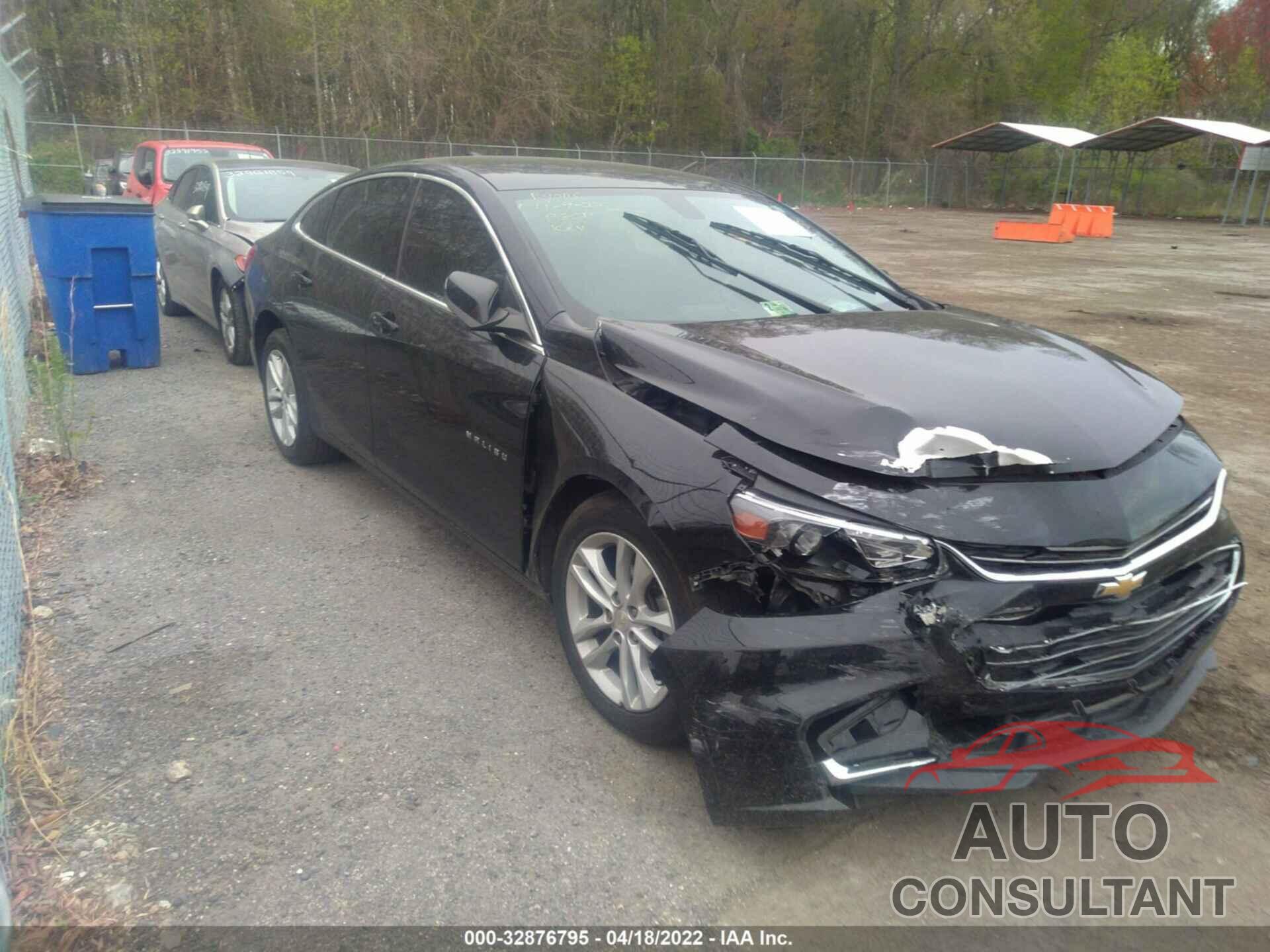 CHEVROLET MALIBU 2017 - 1G1ZE5ST3HF165197