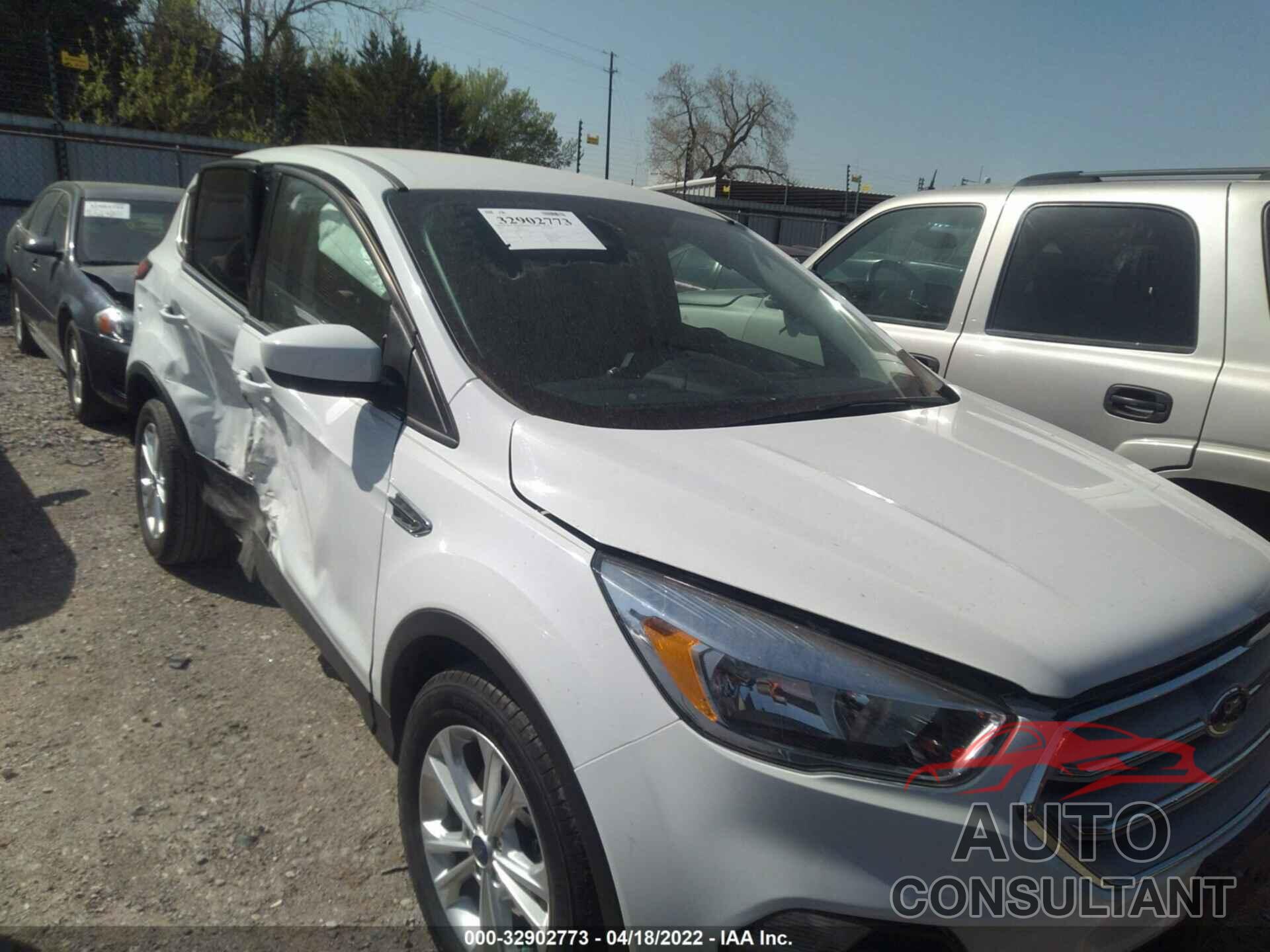 FORD ESCAPE 2019 - 1FMCU0GD0KUB57318