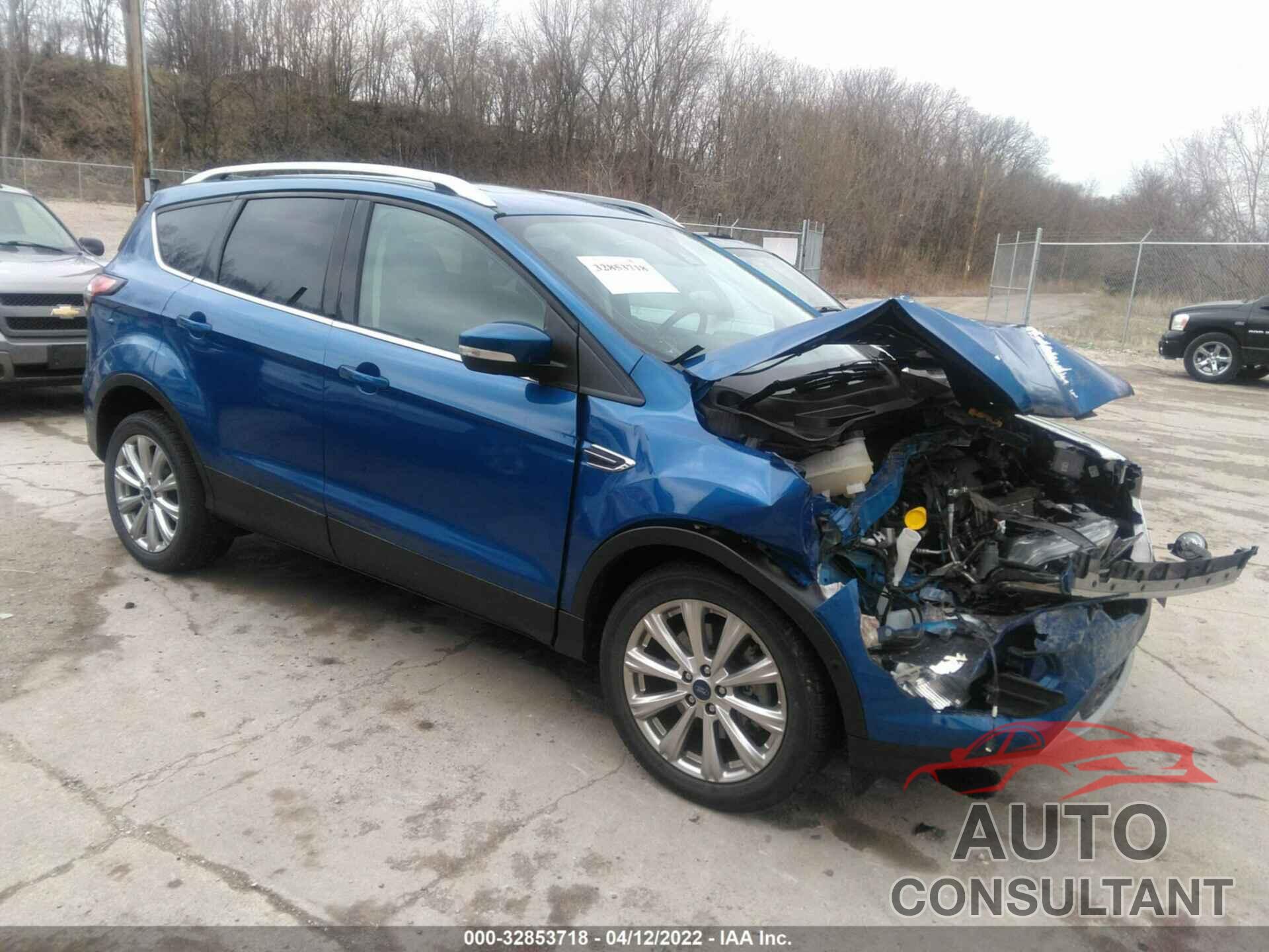 FORD ESCAPE 2017 - 1FMCU9J93HUC49542