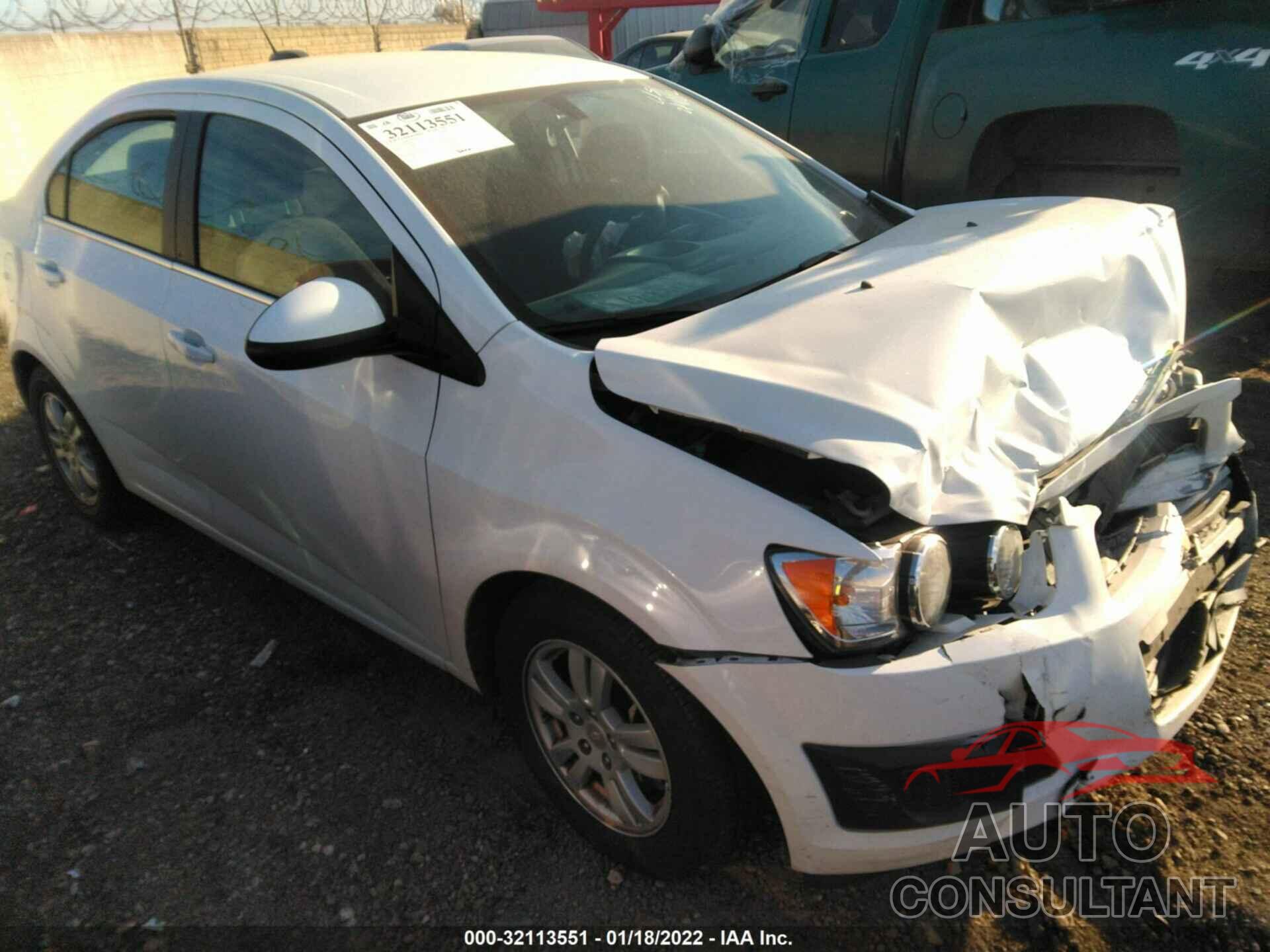 CHEVROLET SONIC 2016 - 1G1JC5SG8G4161162