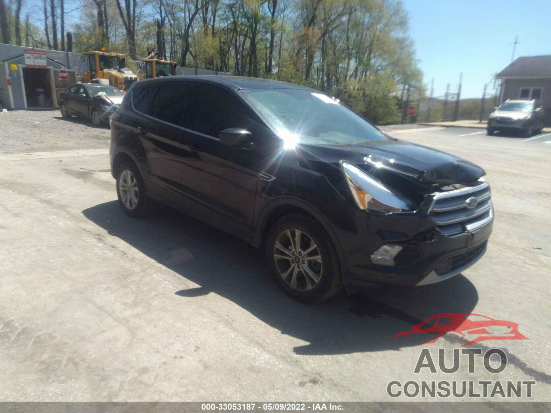 FORD ESCAPE 2017 - 1FMCU9G97HUC96967