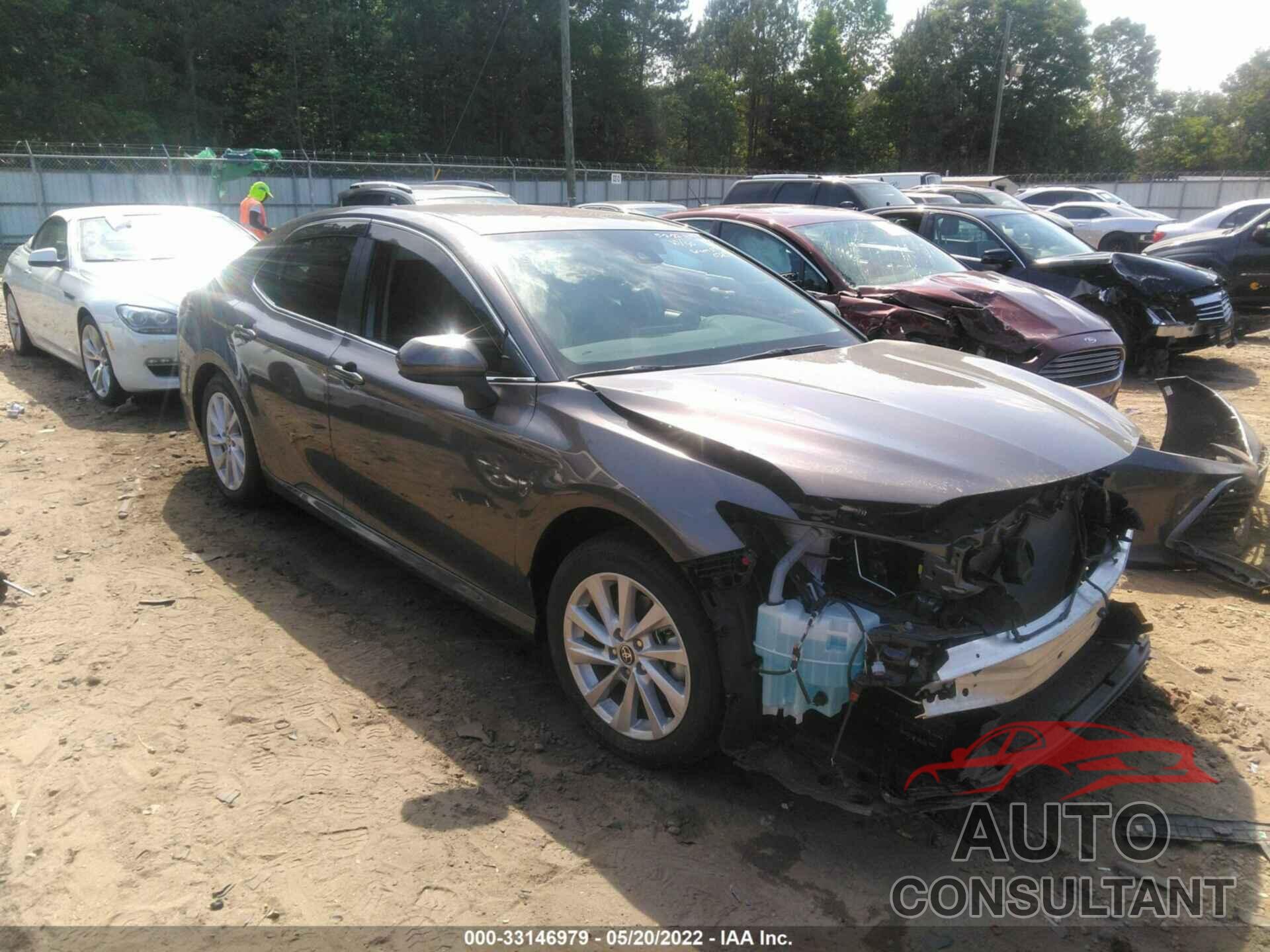 TOYOTA CAMRY 2022 - 4T1C11AK1NU032970