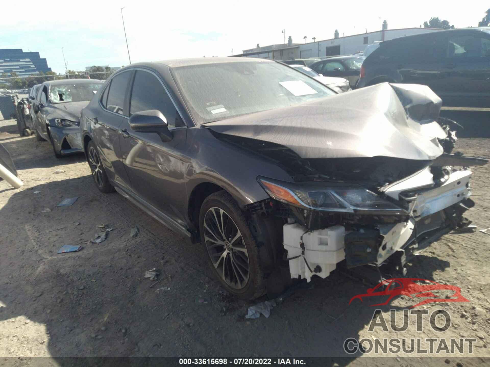 TOYOTA CAMRY 2020 - 4T1G11AK1LU969185