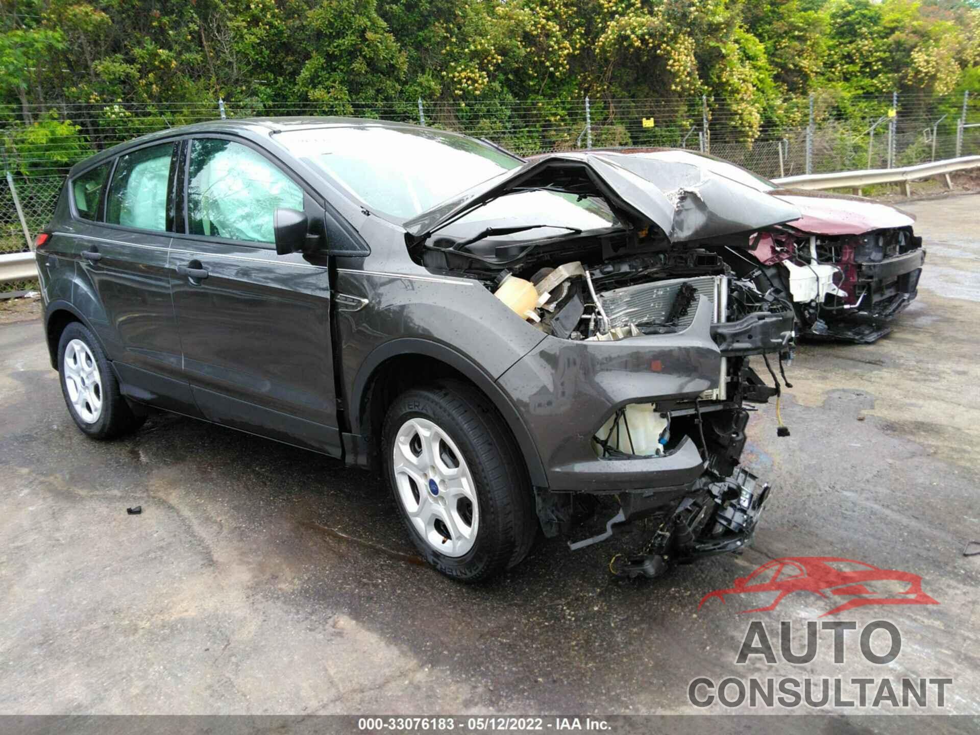 FORD ESCAPE 2017 - 1FMCU0F78HUC85374