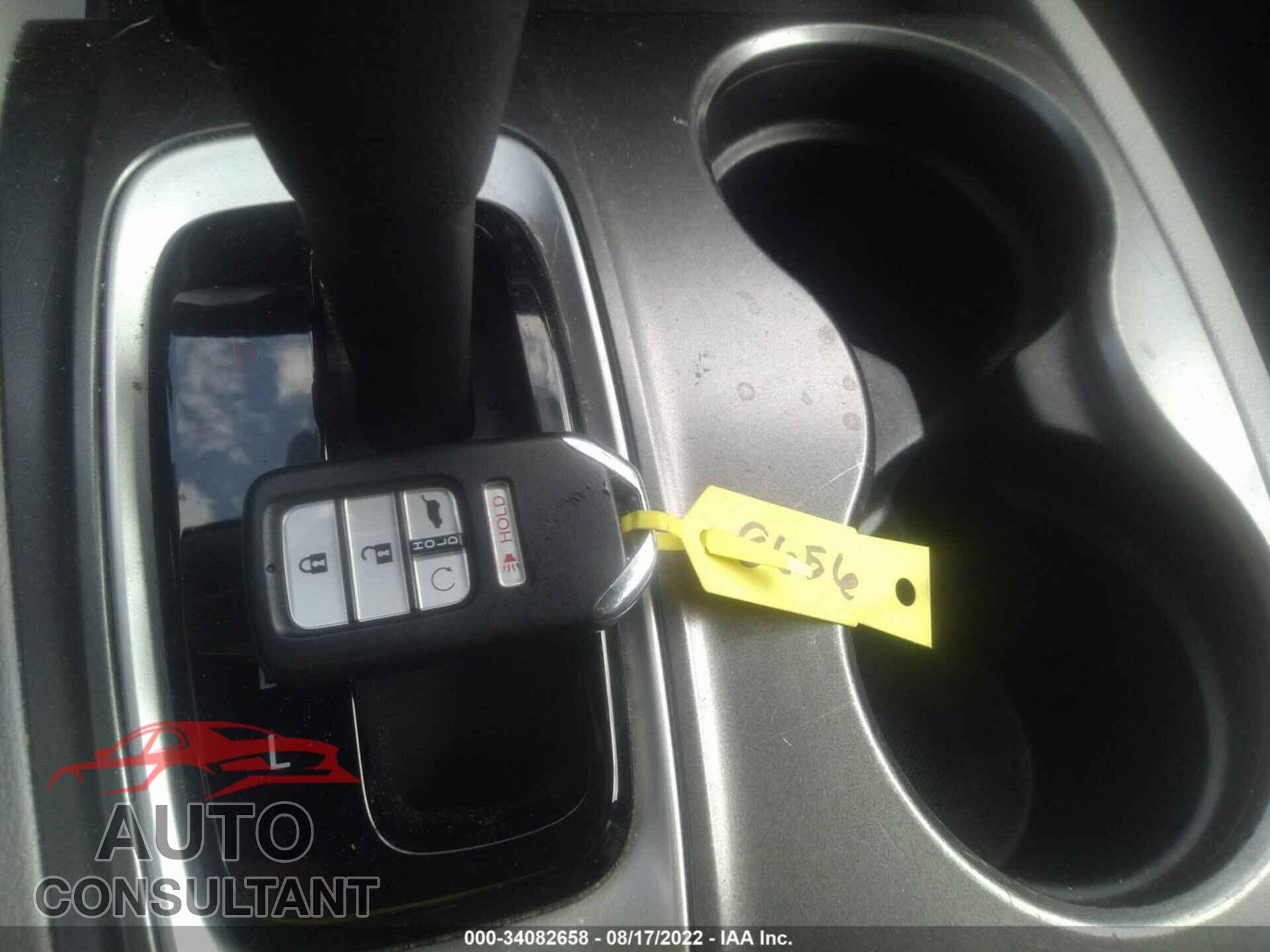 HONDA PILOT 2018 - 5FNYF5H56JB030993